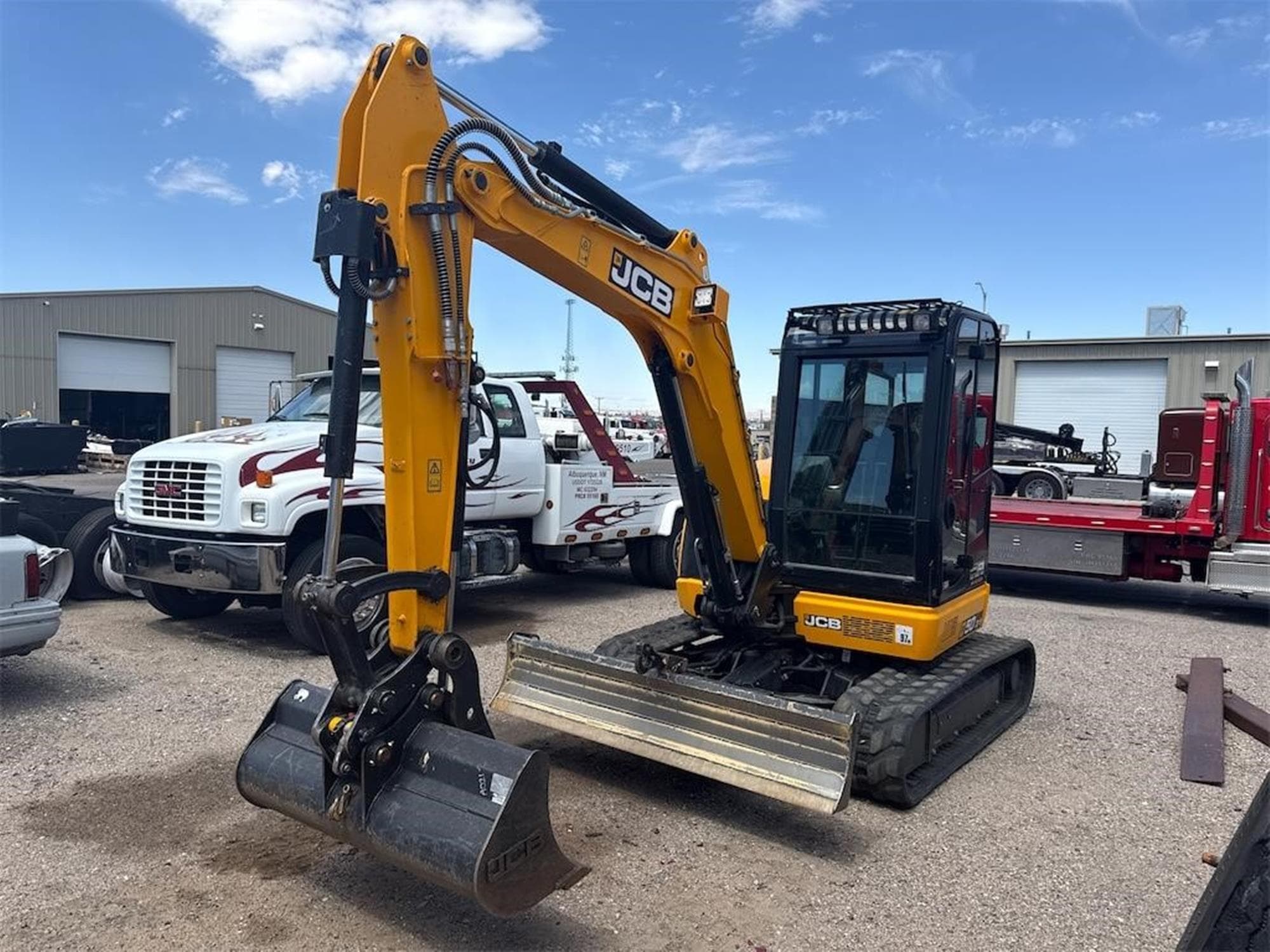 JCB 50Z-1 uu1eHc5.jpeg