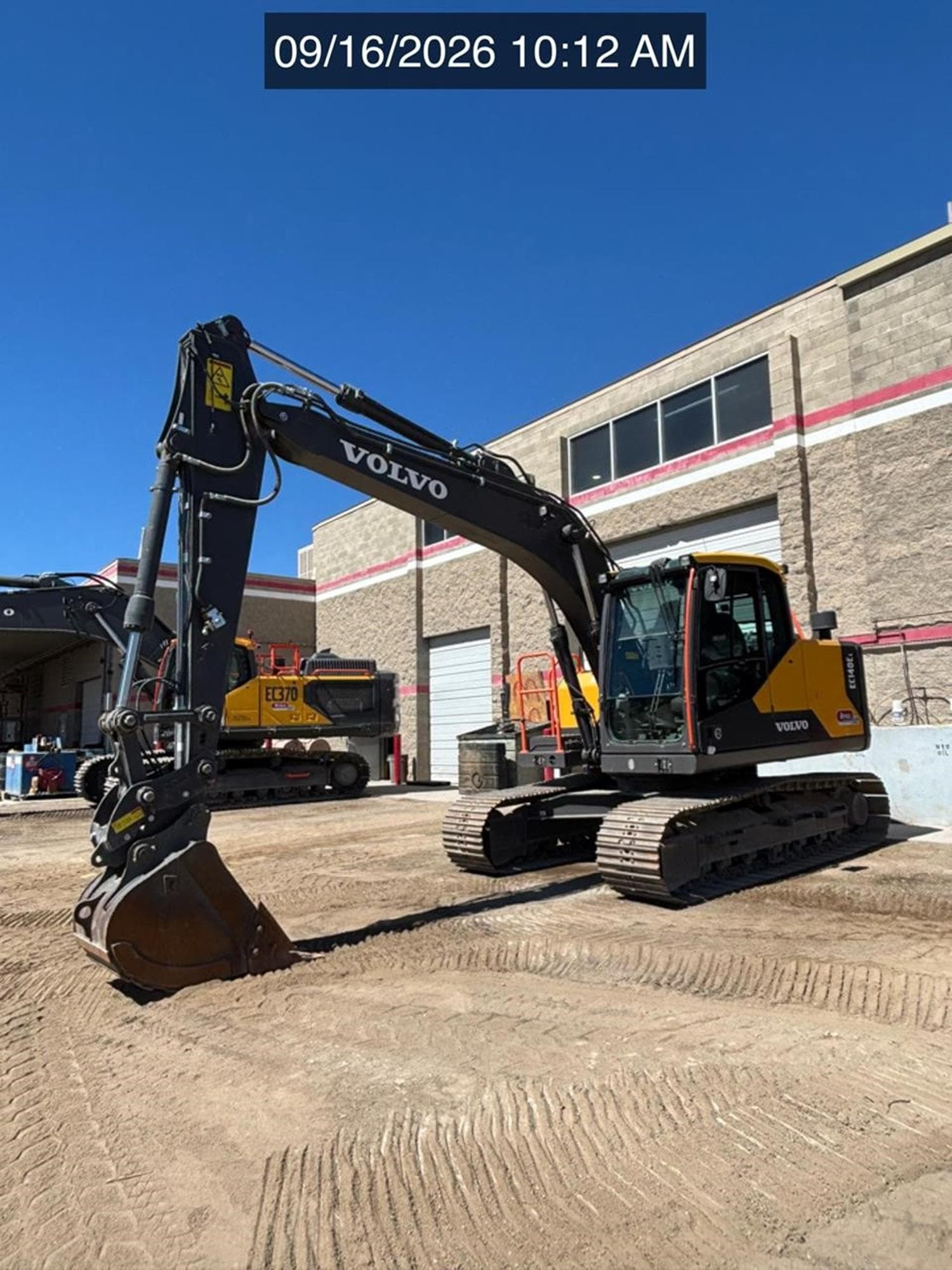 VOLVO EC140E LM fmWuEWm.jpeg