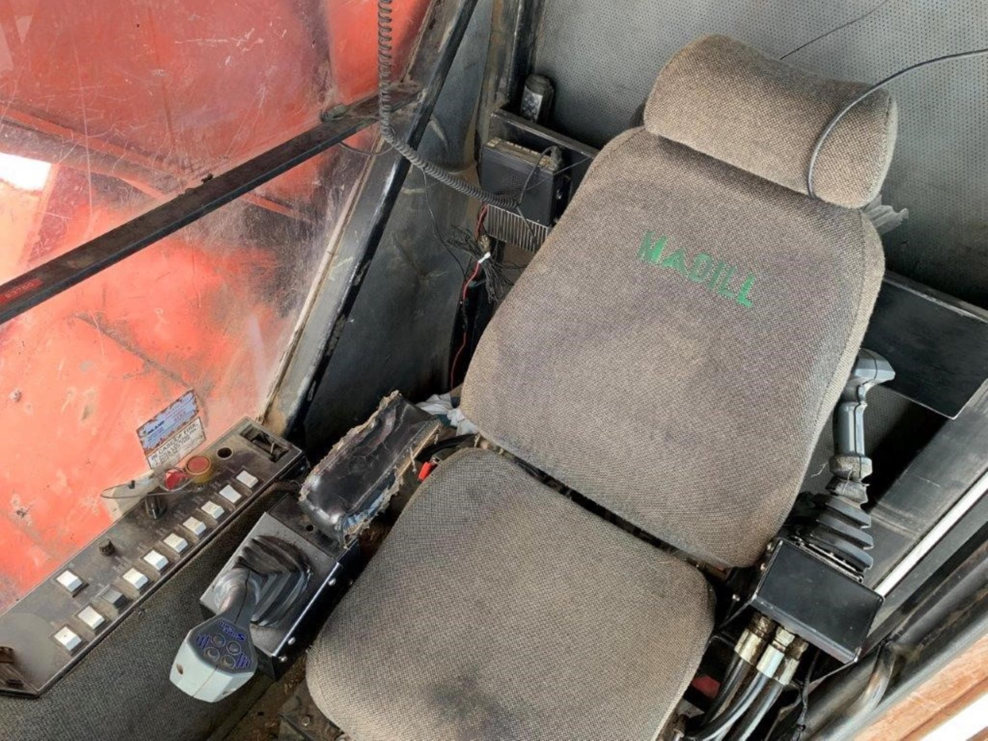 MADILL 2200B VAgTtry.jpeg