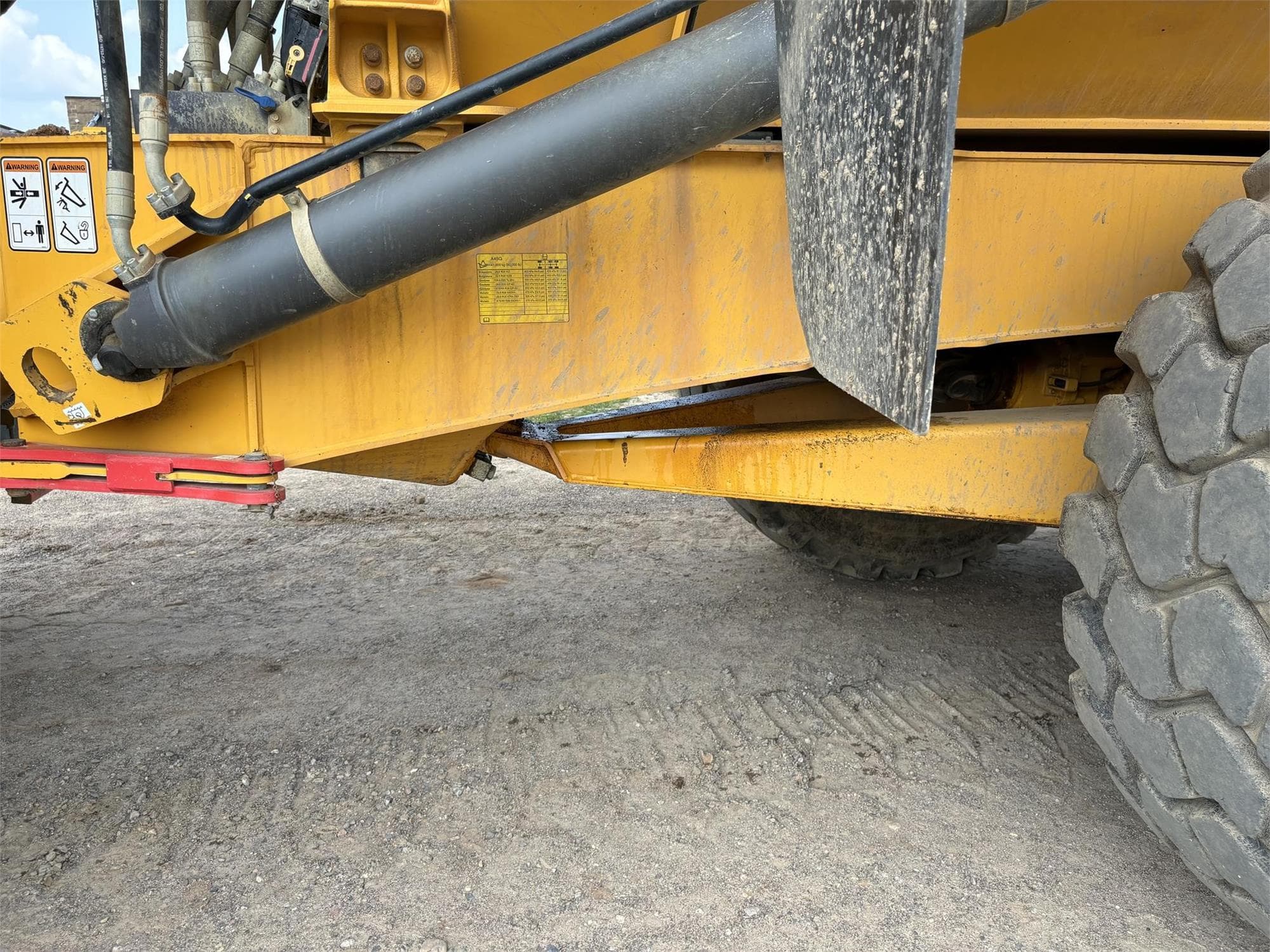 VOLVO A45G ByqJLMb.jpeg