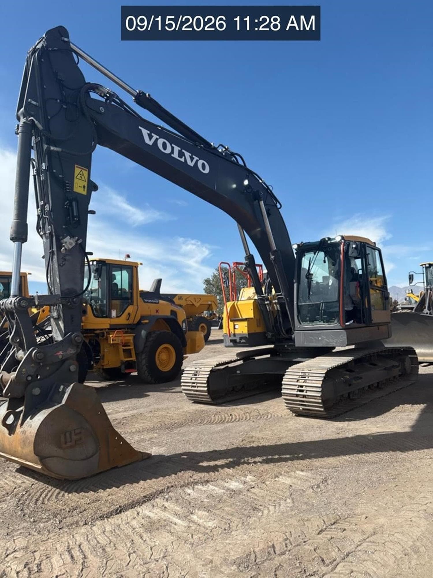 VOLVO ECR235EL PurMgSd.jpeg