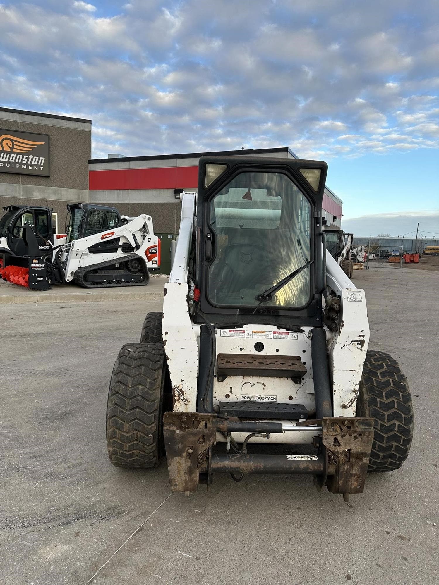 BOBCAT S300 VSgO%2f.jpeg