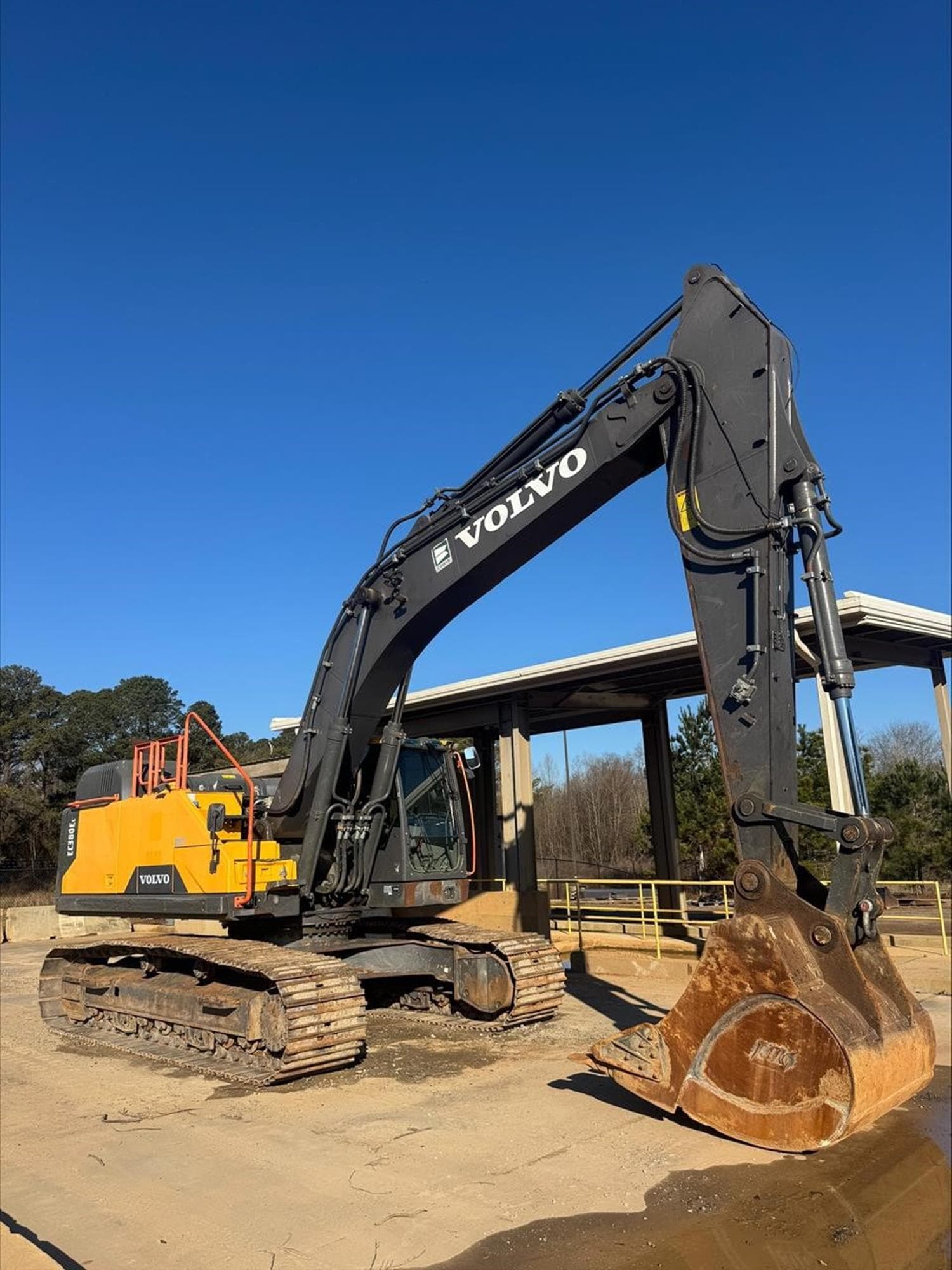 VOLVO EC380EL f42QGip.jpeg