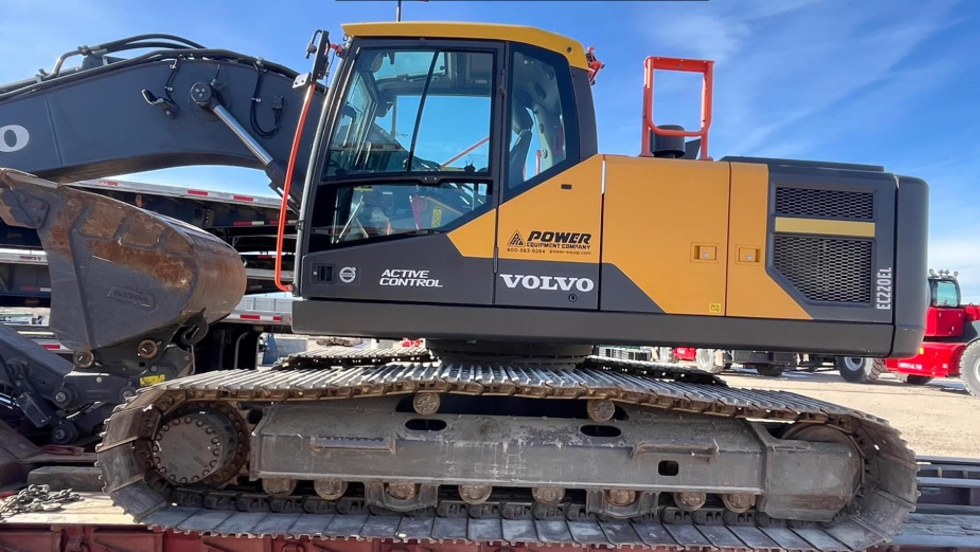 VOLVO EC220EL wp0drHs.jpeg