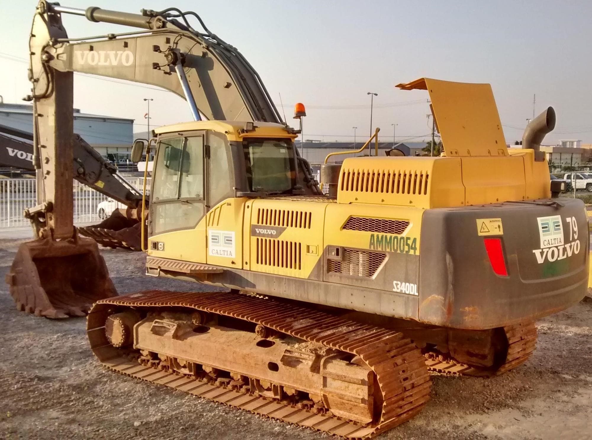 VOLVO EC340DL smSiq3t.jpeg