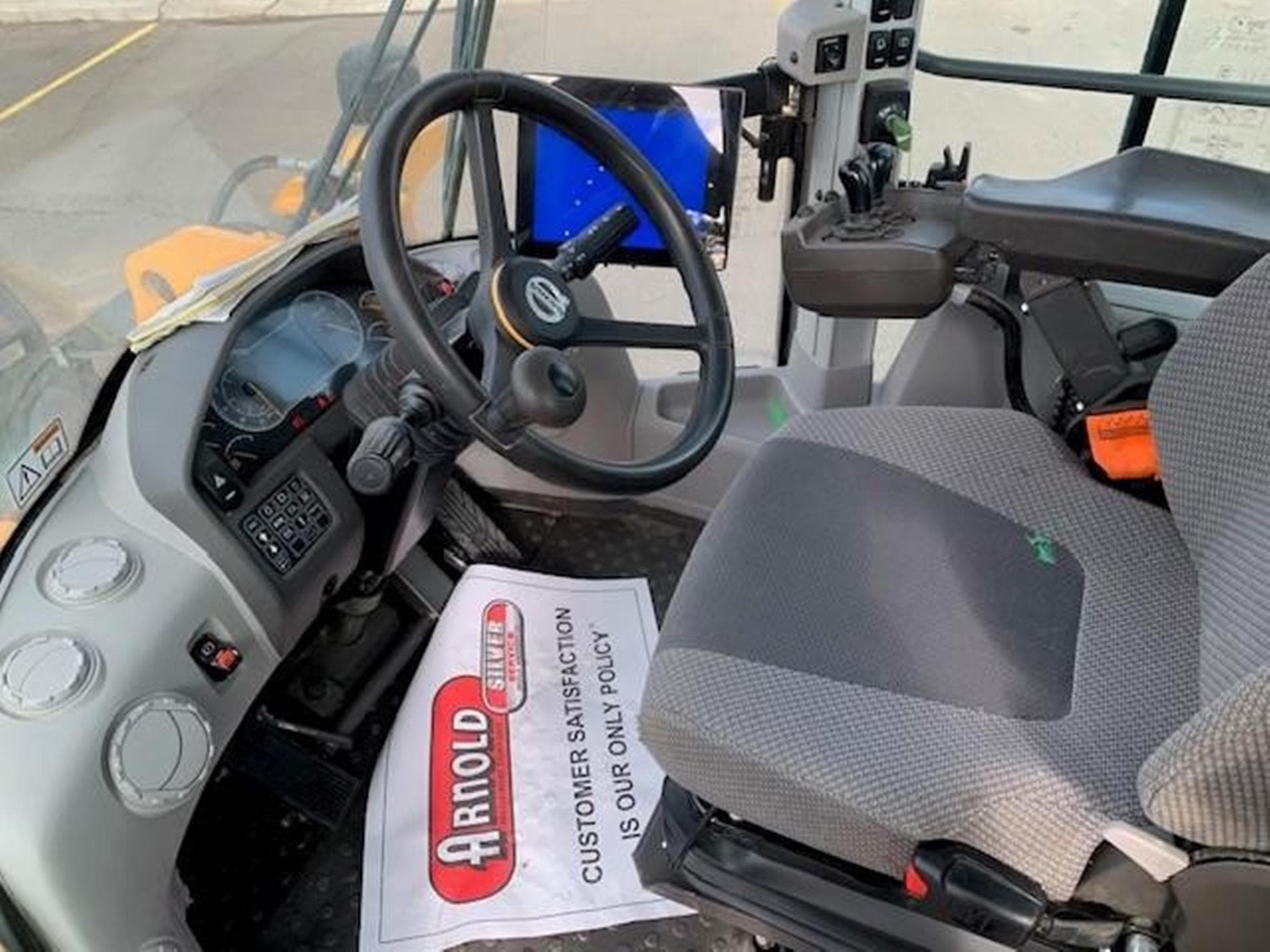 VOLVO L90H 1geUWic.jpeg