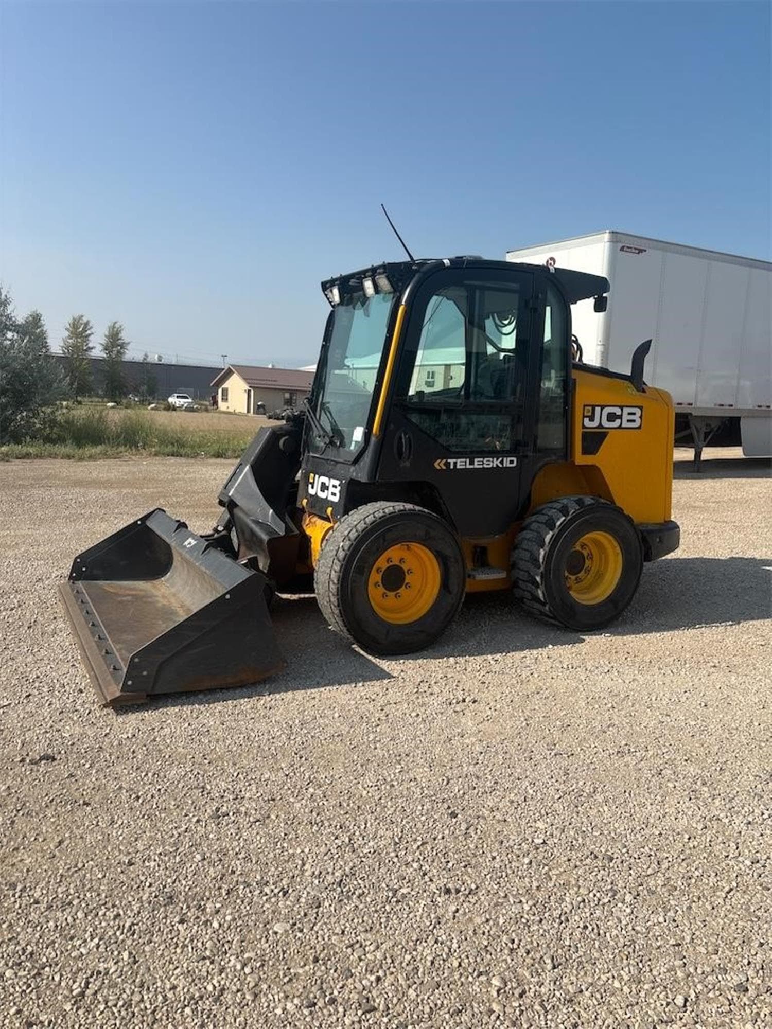 JCB 3TS-8W oHtbymS.jpeg