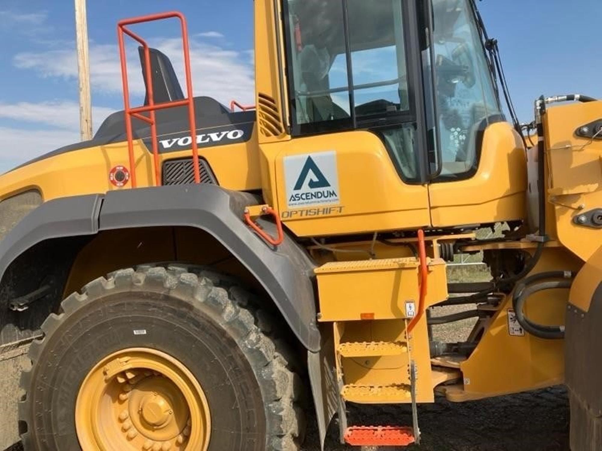 VOLVO L110H S%2fiyh.jpeg