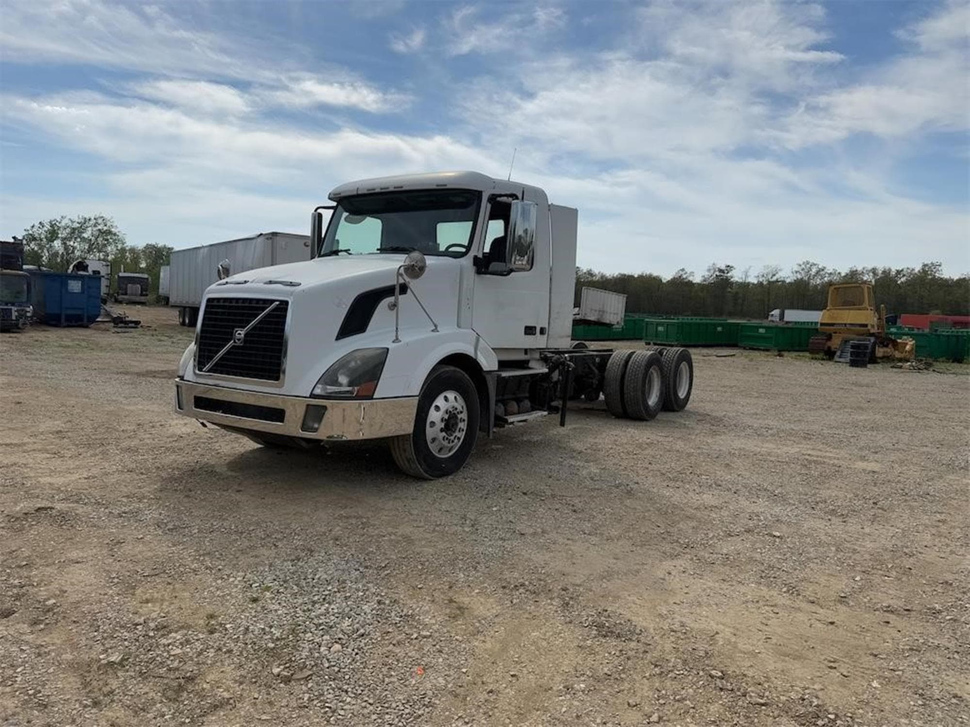 VOLVO VNL64300 W6FOSSd.jpeg