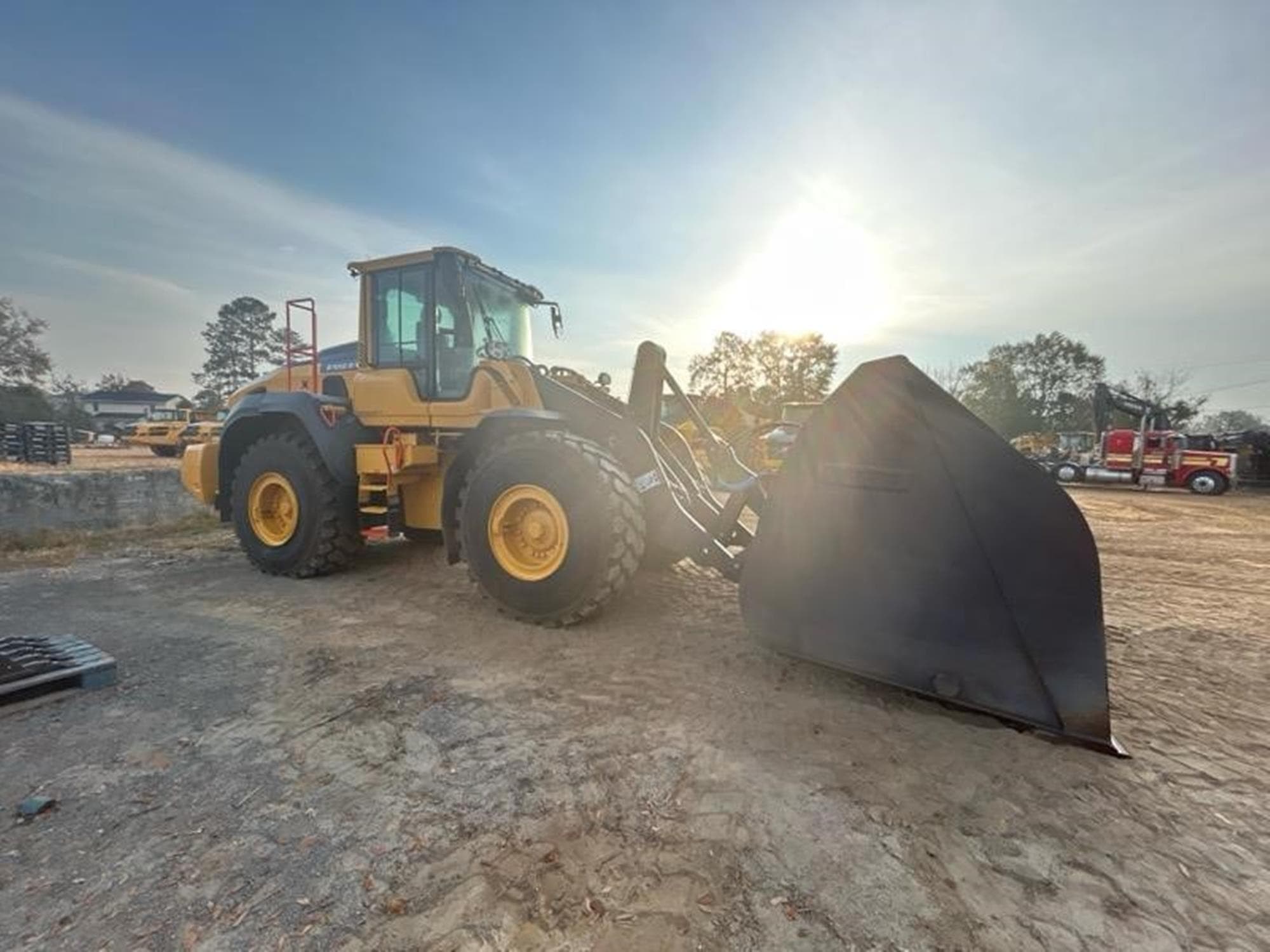 VOLVO L120H zaINgZN.jpeg