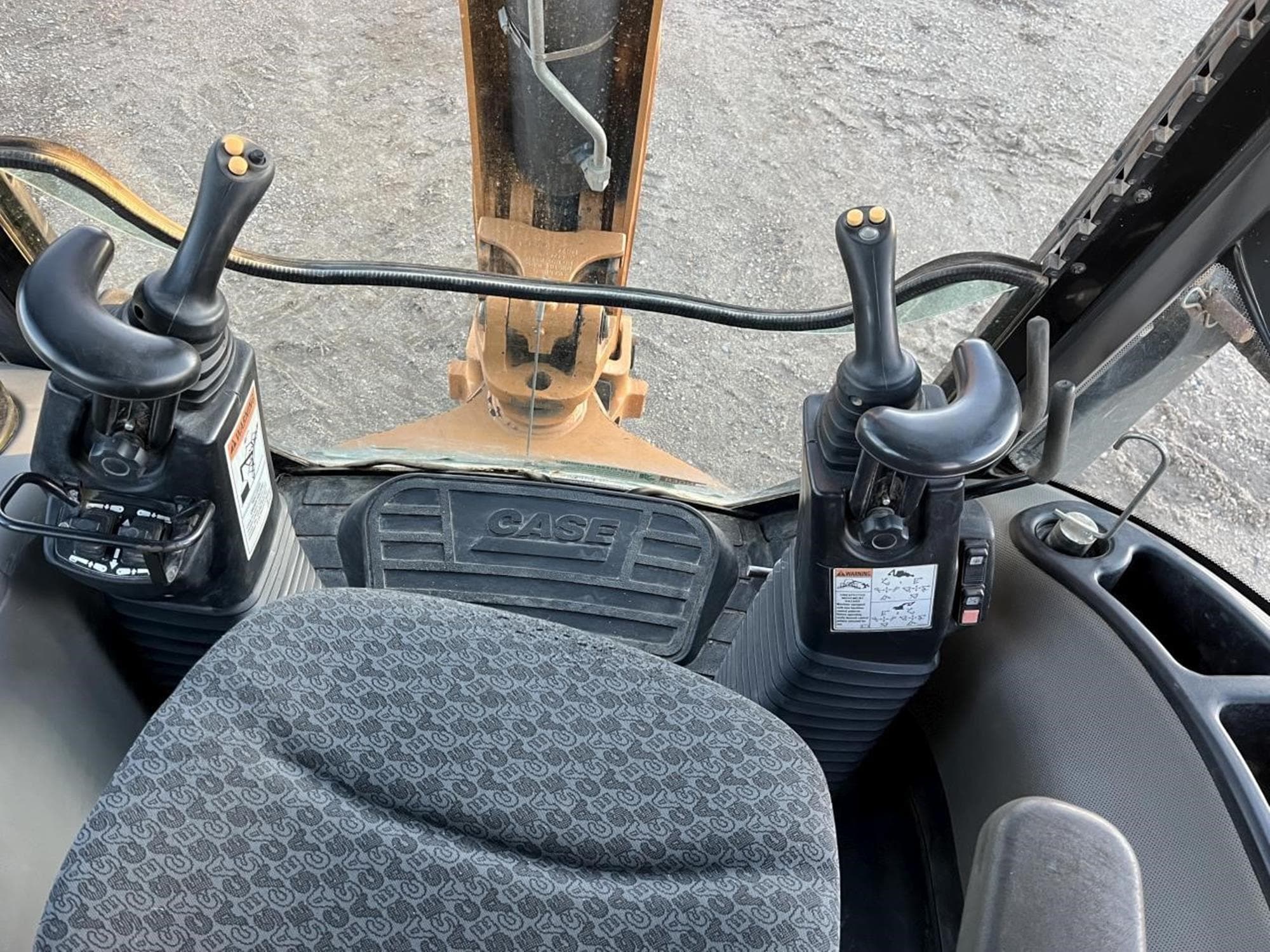 CASE 590SN 9i16FaN.jpeg