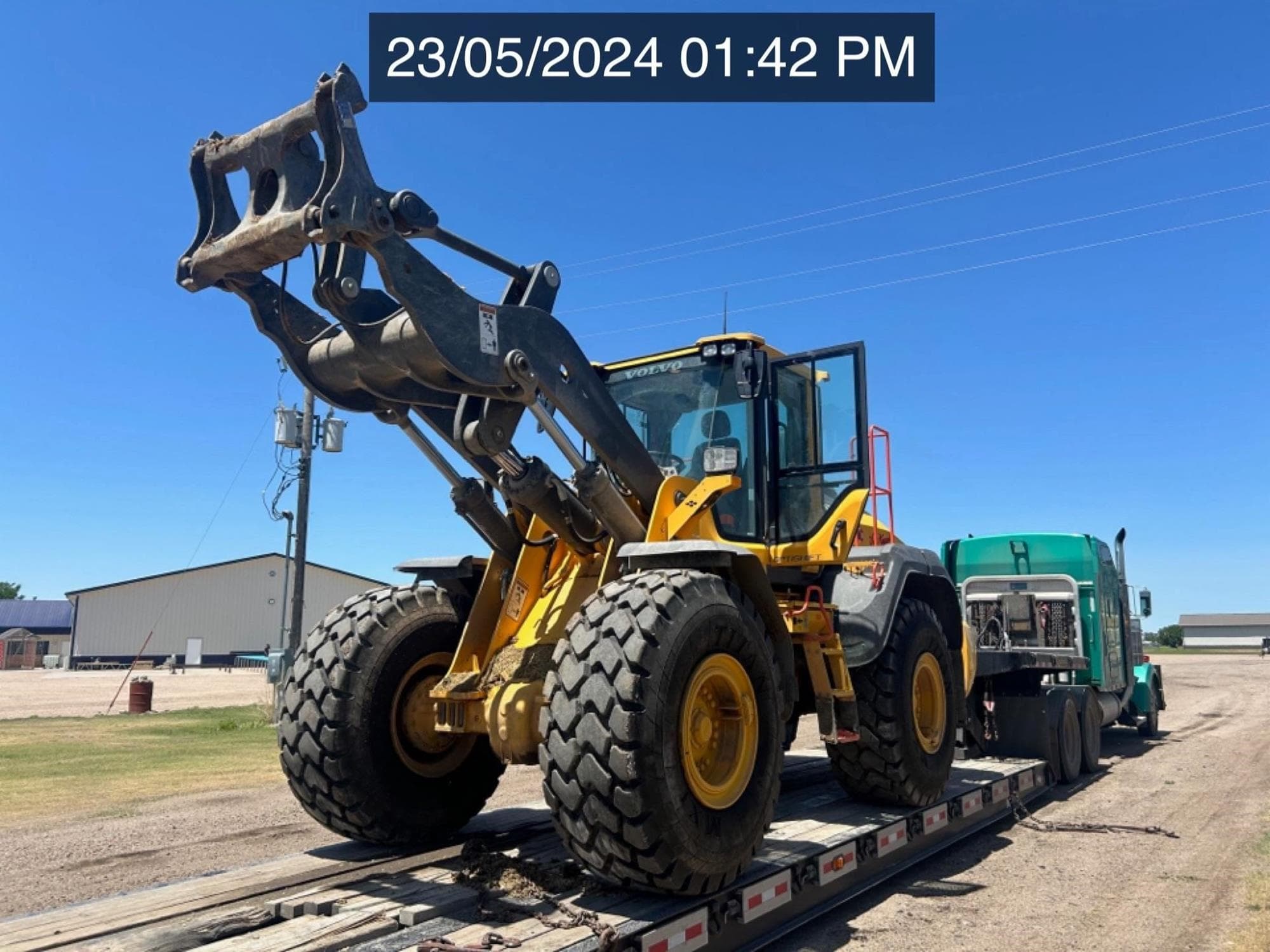 VOLVO L110H 0kqGri3.jpeg