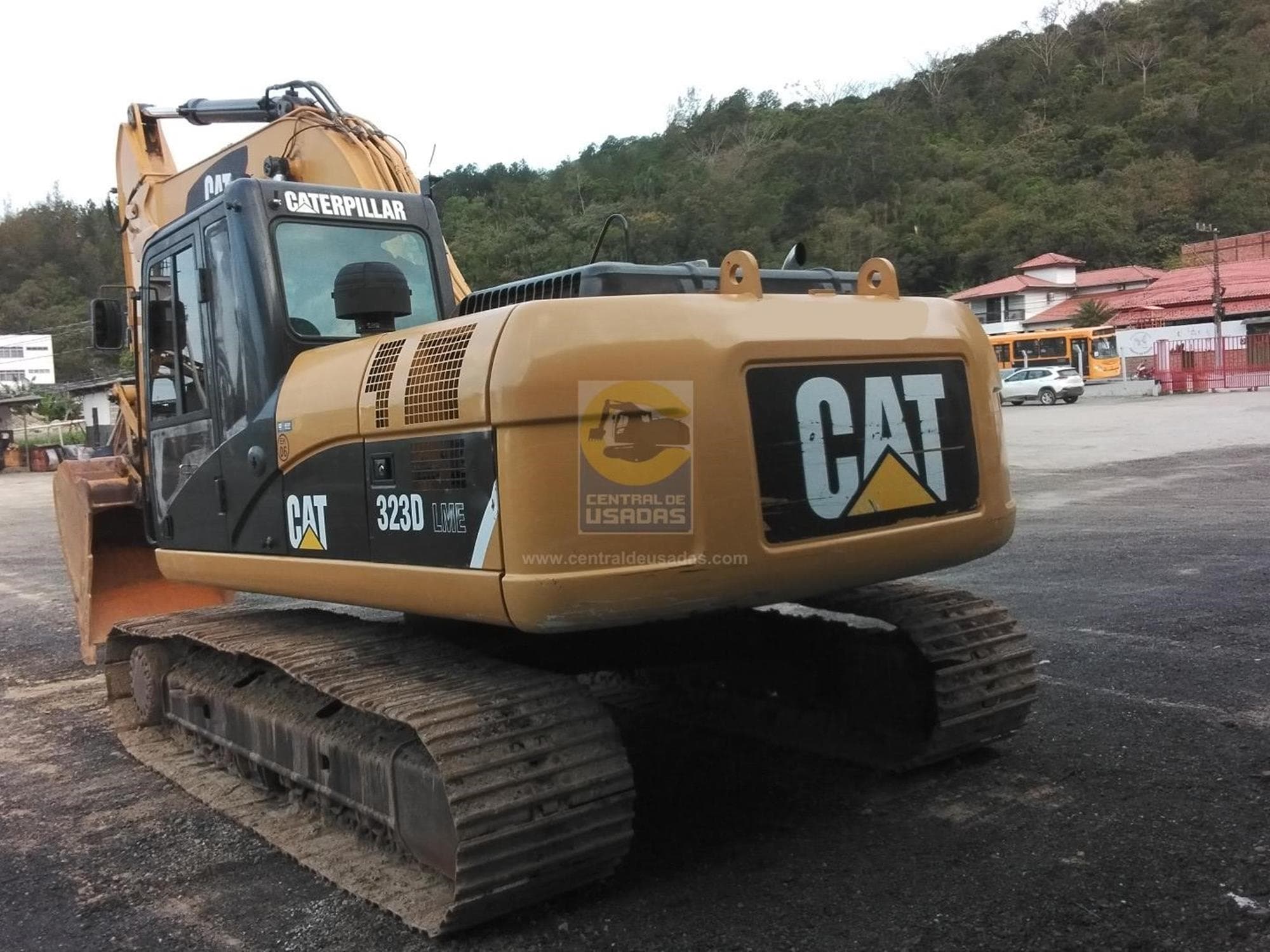 CATERPILLAR 323D nOYaPJh.jpeg