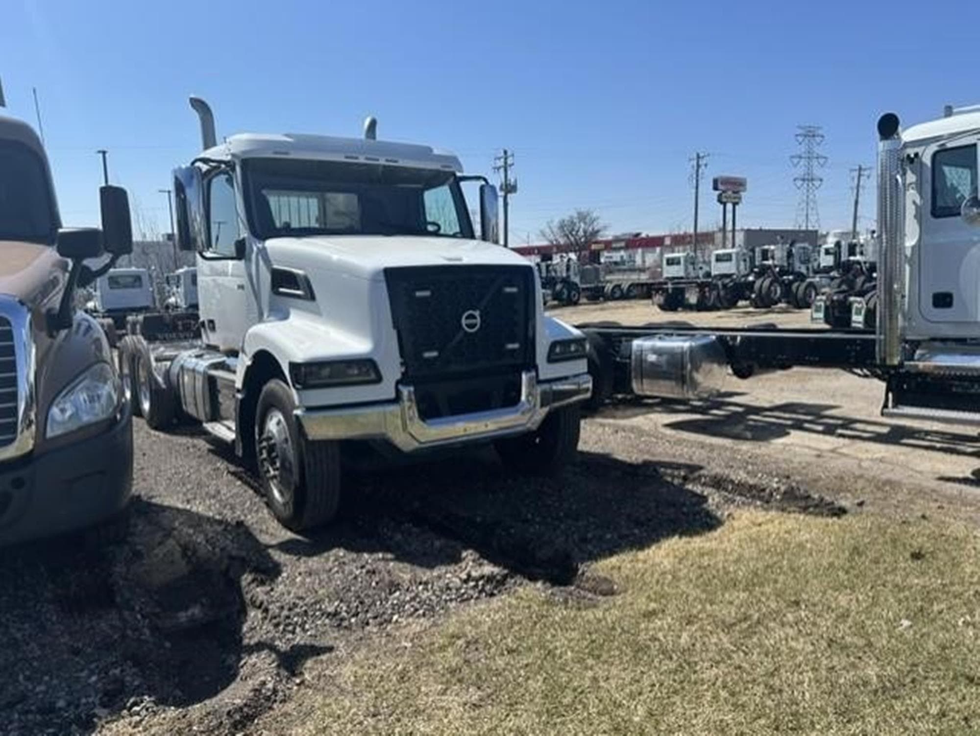 VOLVO VHD64FT300 fLDTELf.jpeg