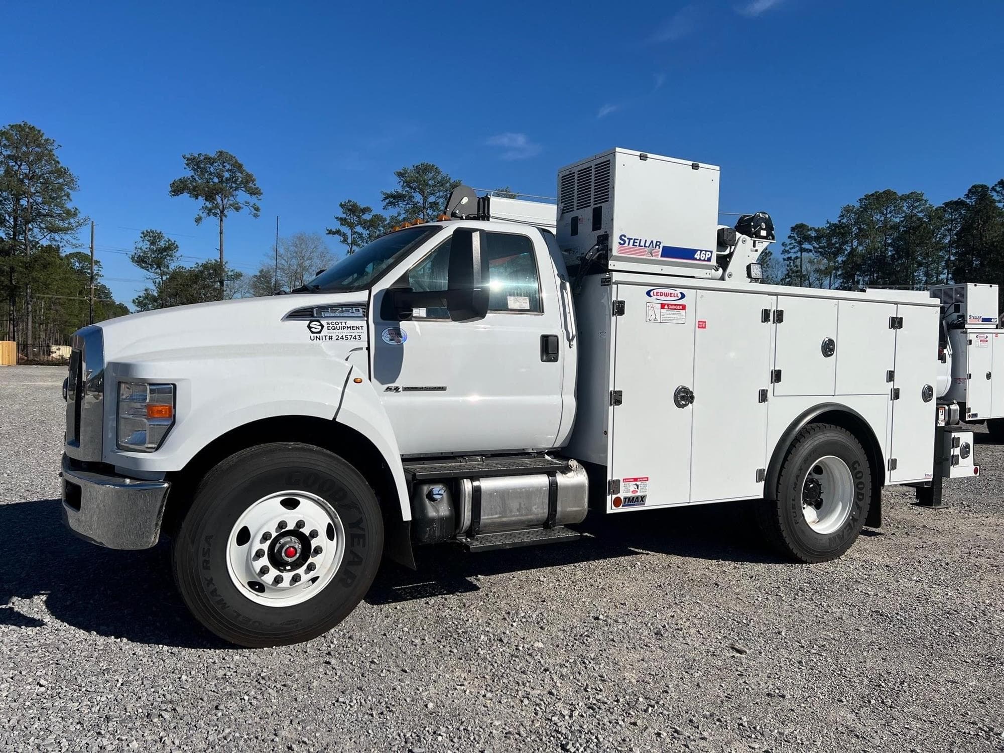 FORD F750 SD W7thOK2.jpeg