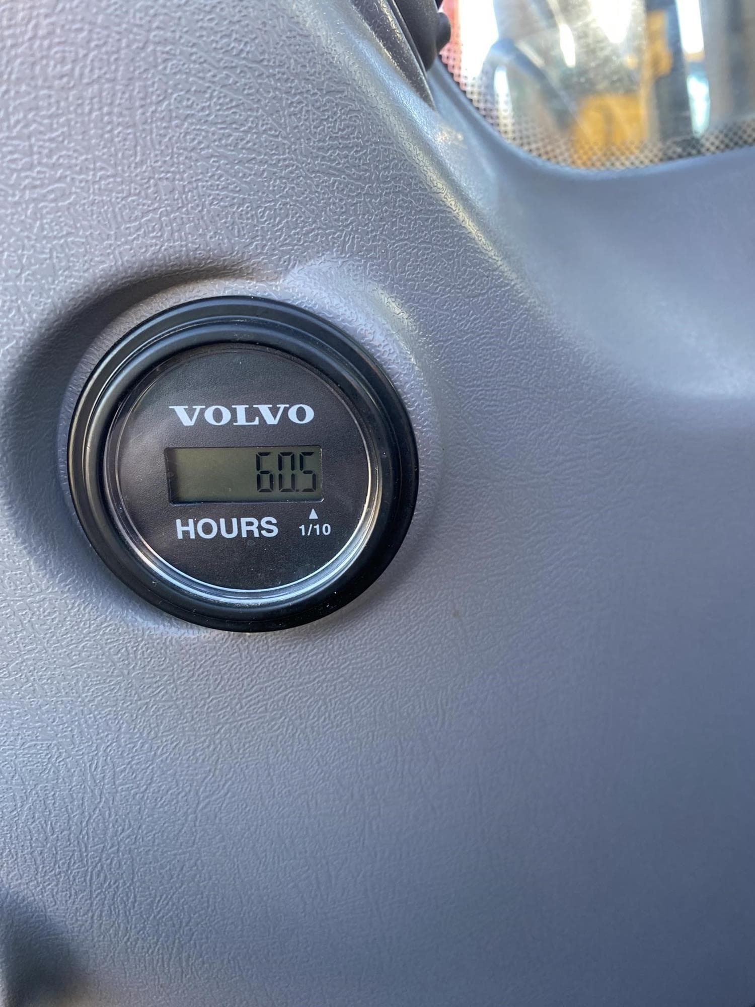 VOLVO EC140EL v7XRbk7.jpeg