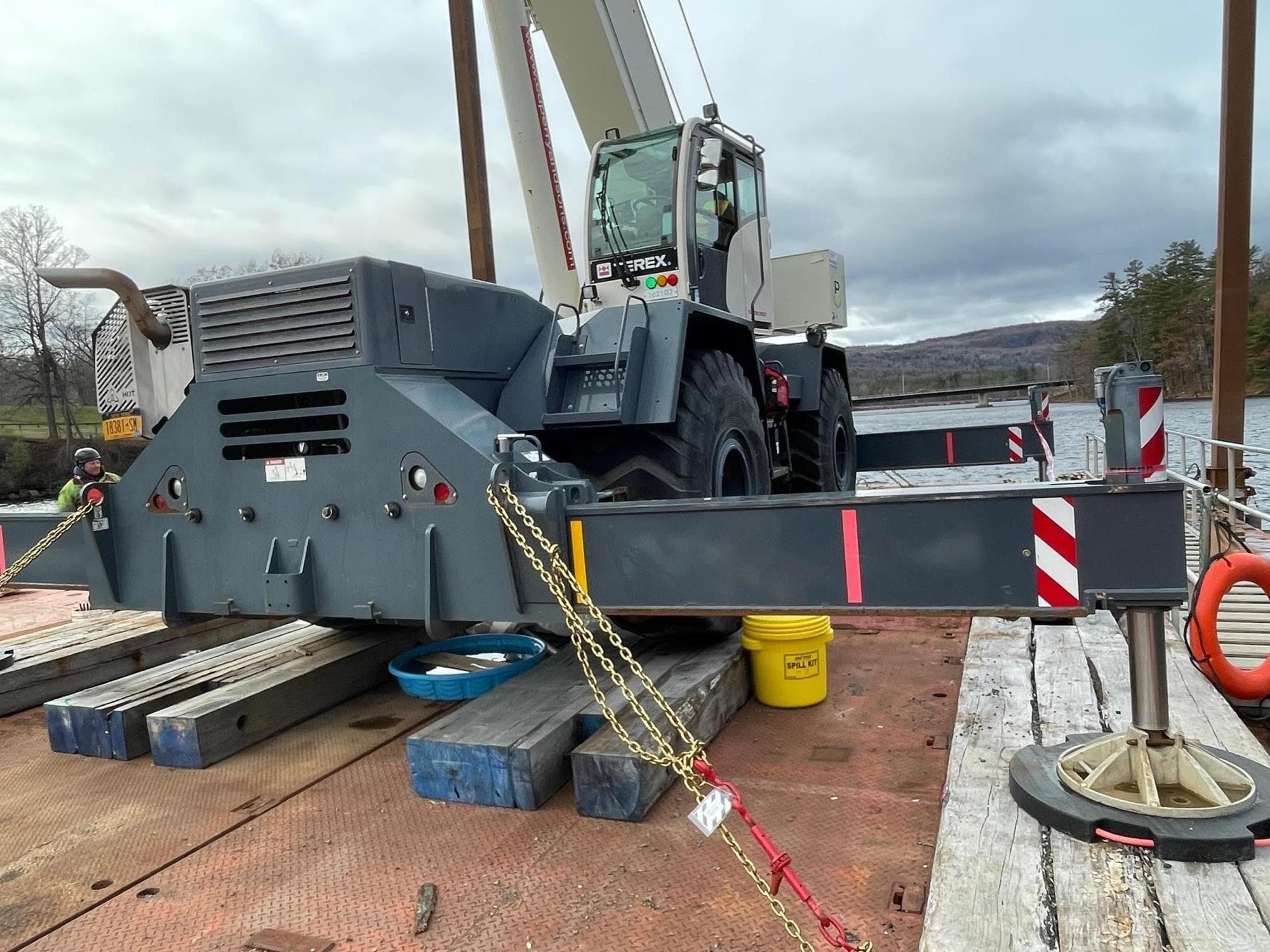 TEREX RT670 pDxj1qP.jpeg
