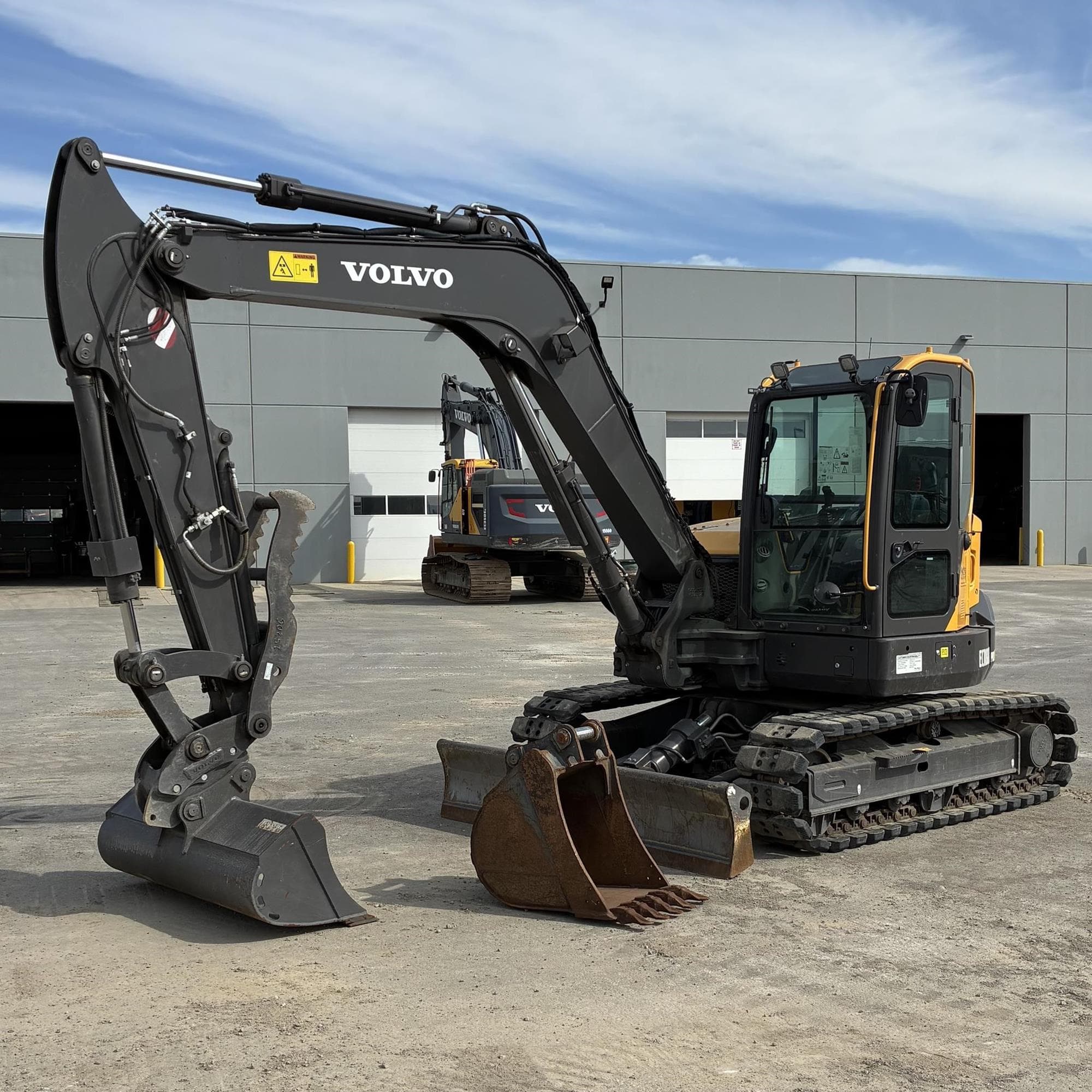 VOLVO ECR88D PRO 2bgKXrL.jpeg