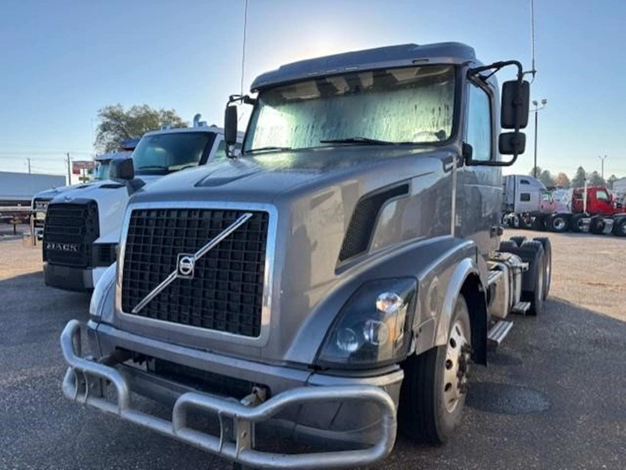 VOLVO VNL64T300 %2fEpd1.jpeg