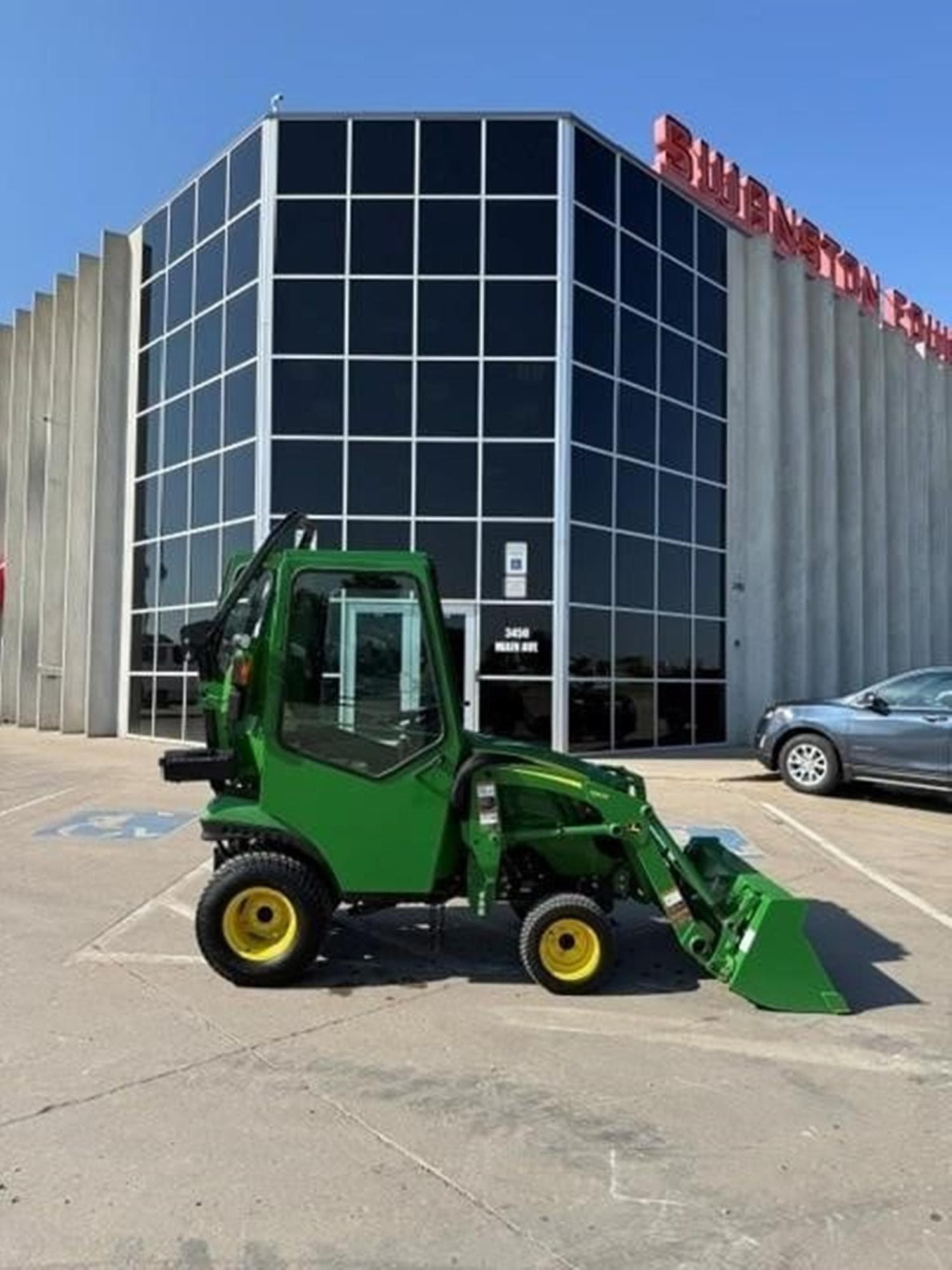 JOHN DEERE 1025R nY6XxdJ.jpeg