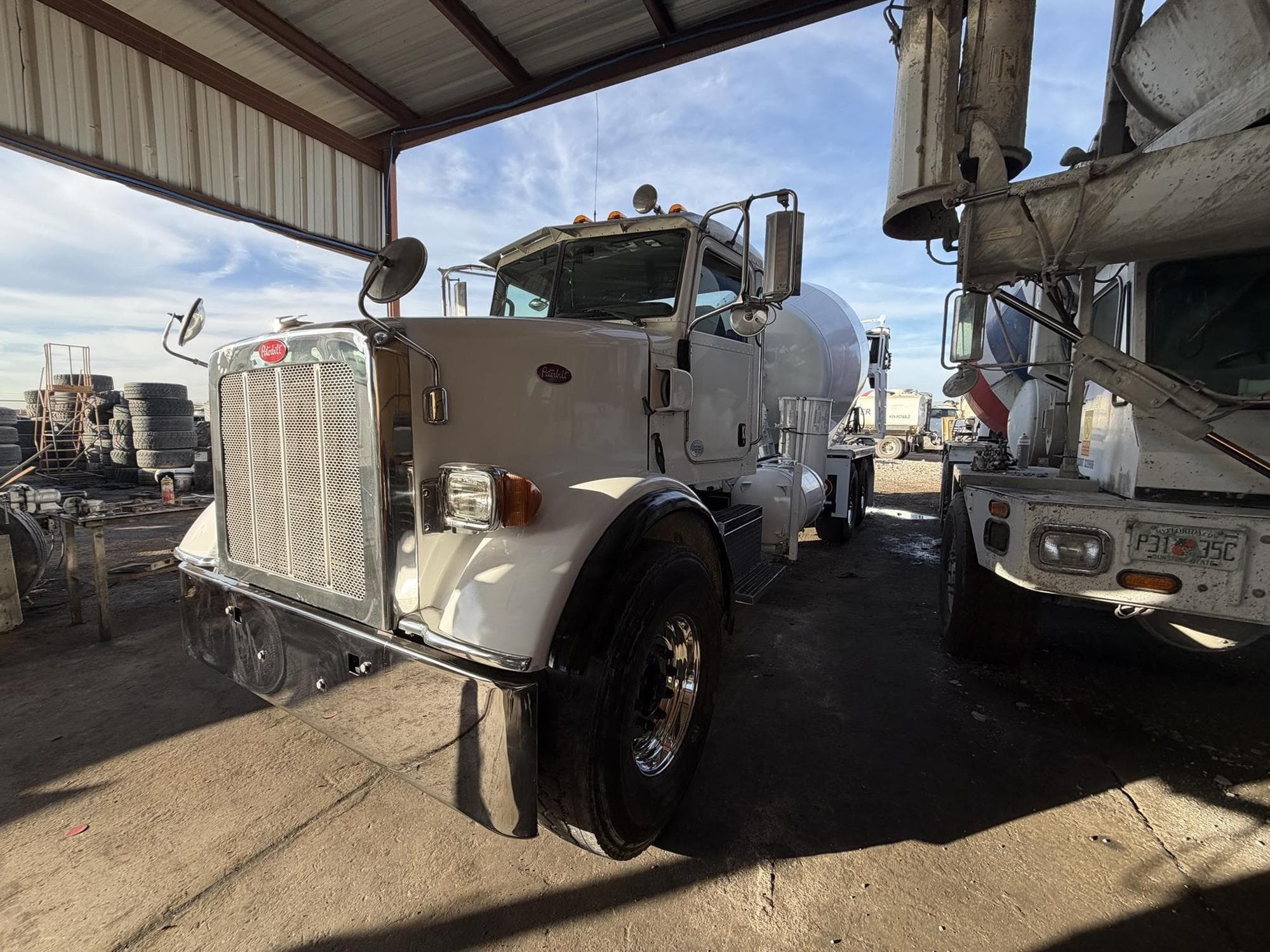 PETERBILT 365 N1WudLd.jpeg