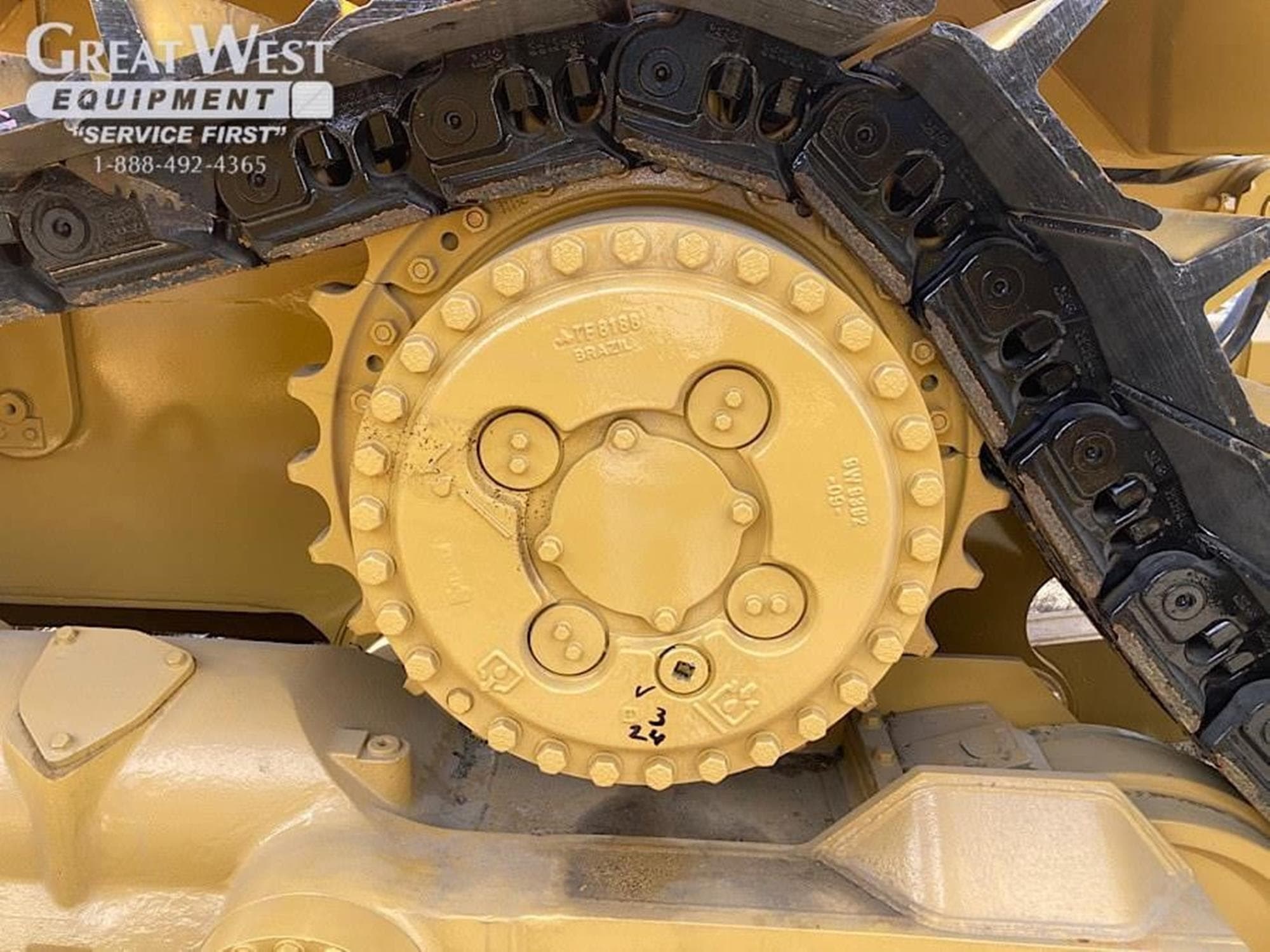 CATERPILLAR D8T PZSH5Ld.jpeg