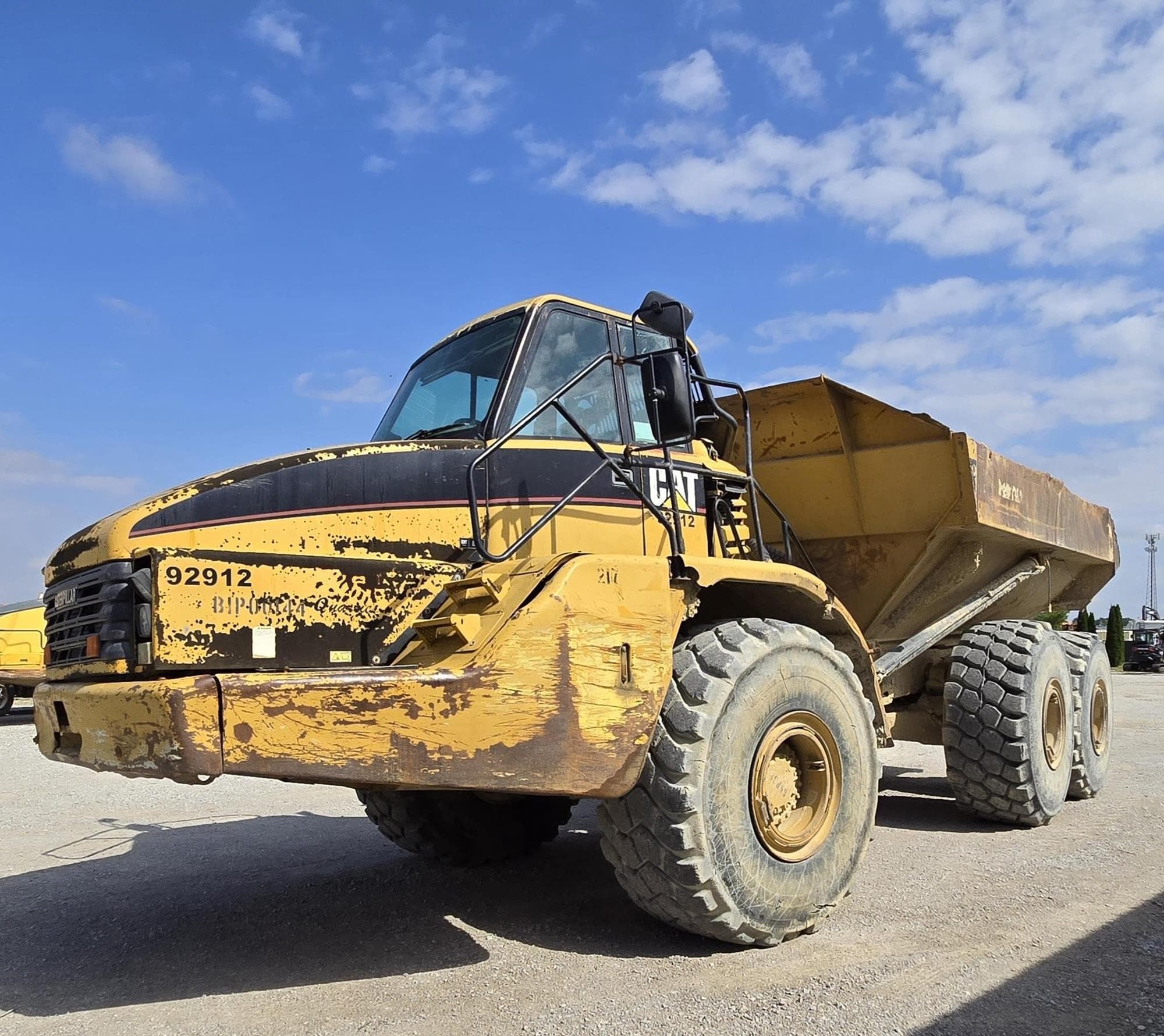 CATERPILLAR 740 62PHAH8.jpeg