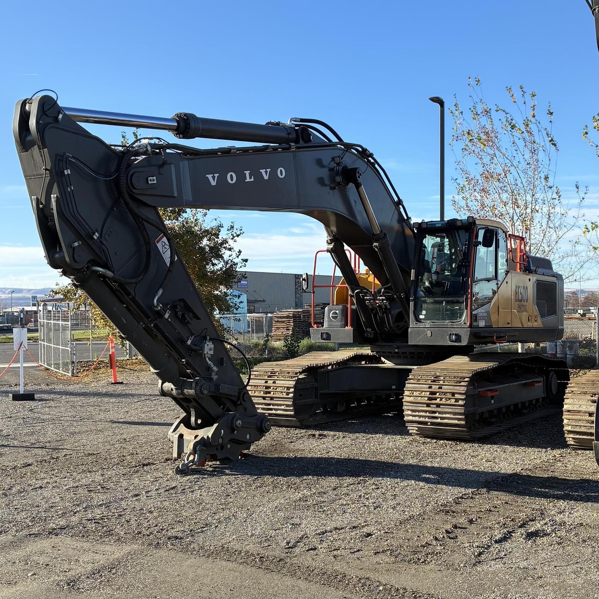 VOLVO EC500 s6bNcKw.jpeg