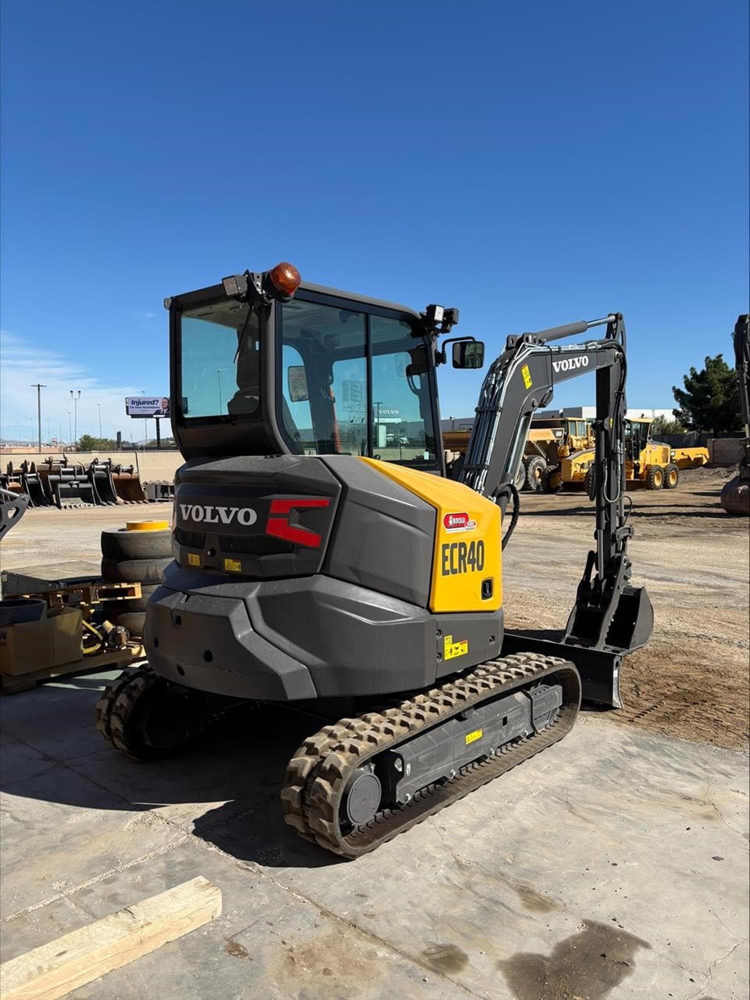 VOLVO ECR40F 8RSvMdE.jpeg