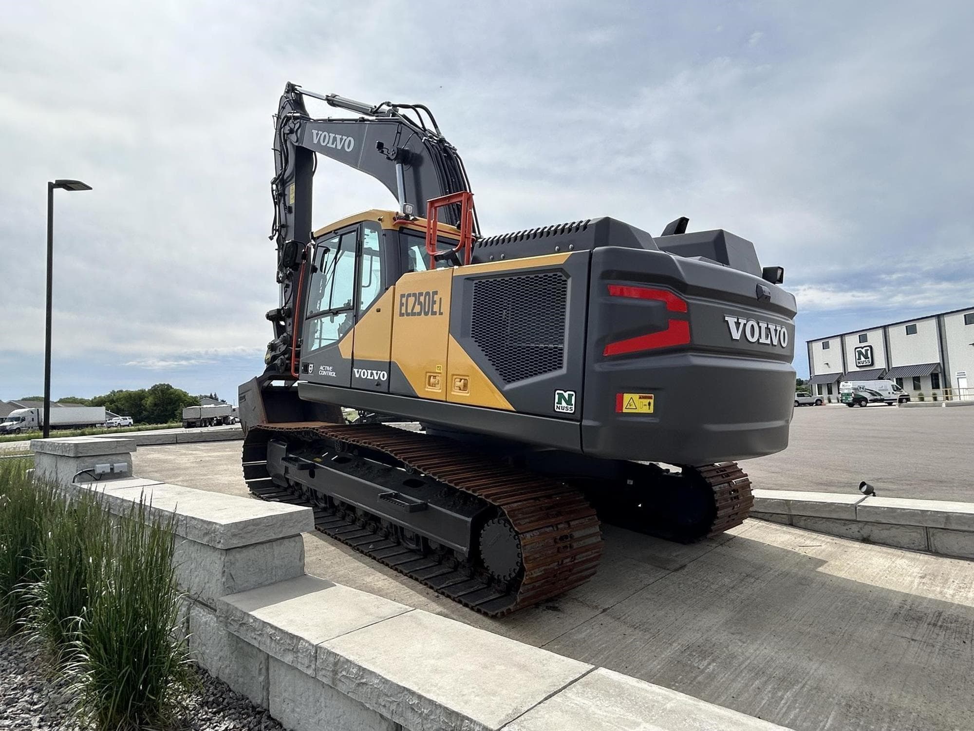 VOLVO EC250EL P58ArqC.jpeg