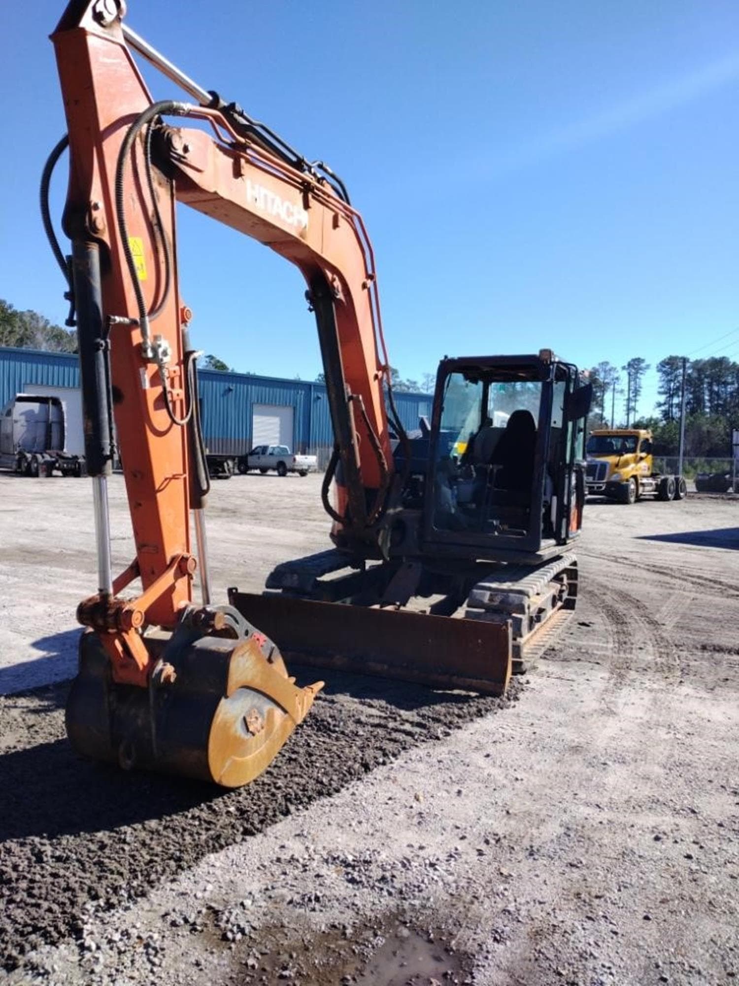 HITACHI ZX85USB-7 bu9tN2z.jpeg