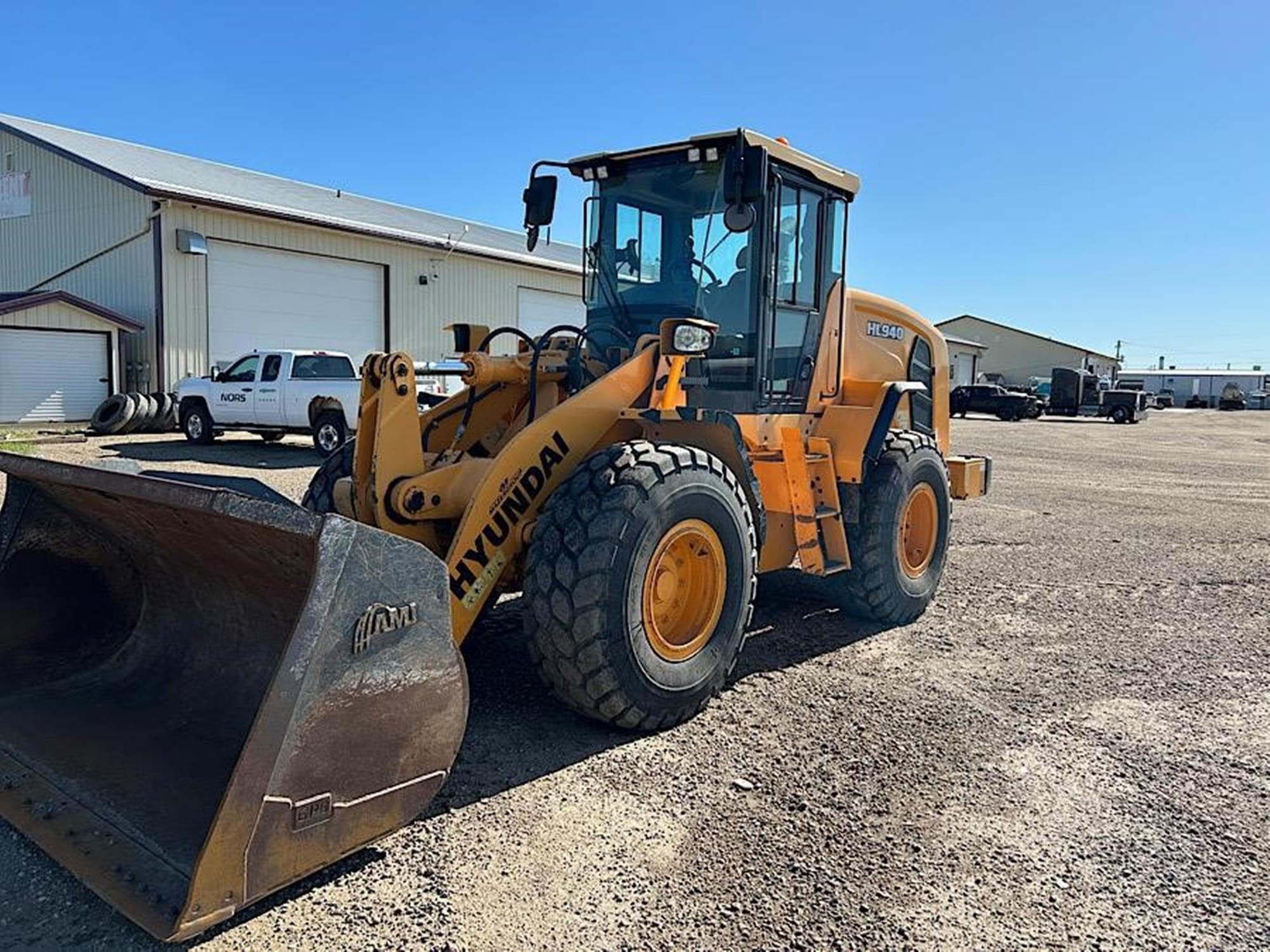 HYUNDAI HL940 7giO4cS.jpeg