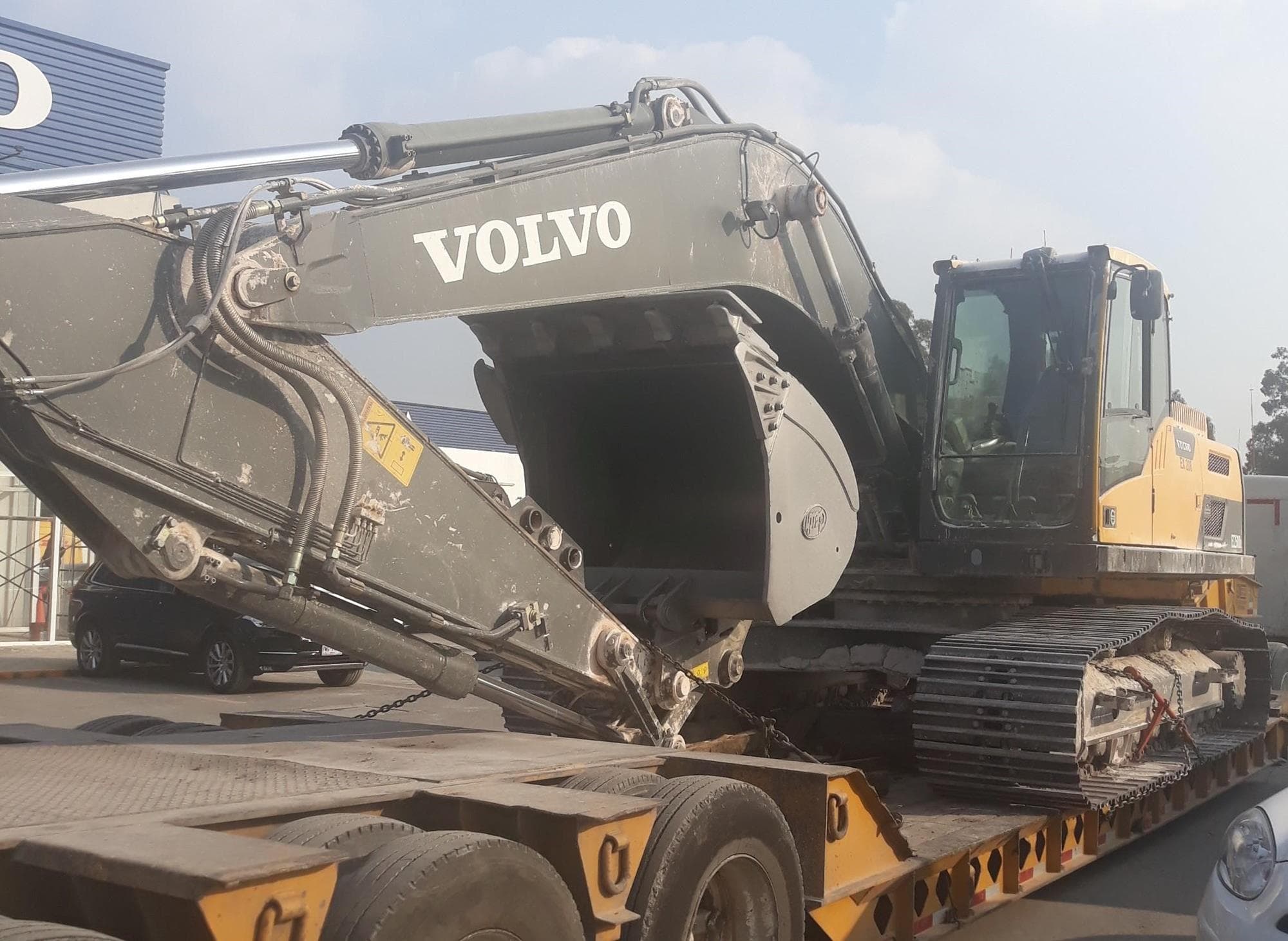 VOLVO EC250D HCRncOH.jpeg