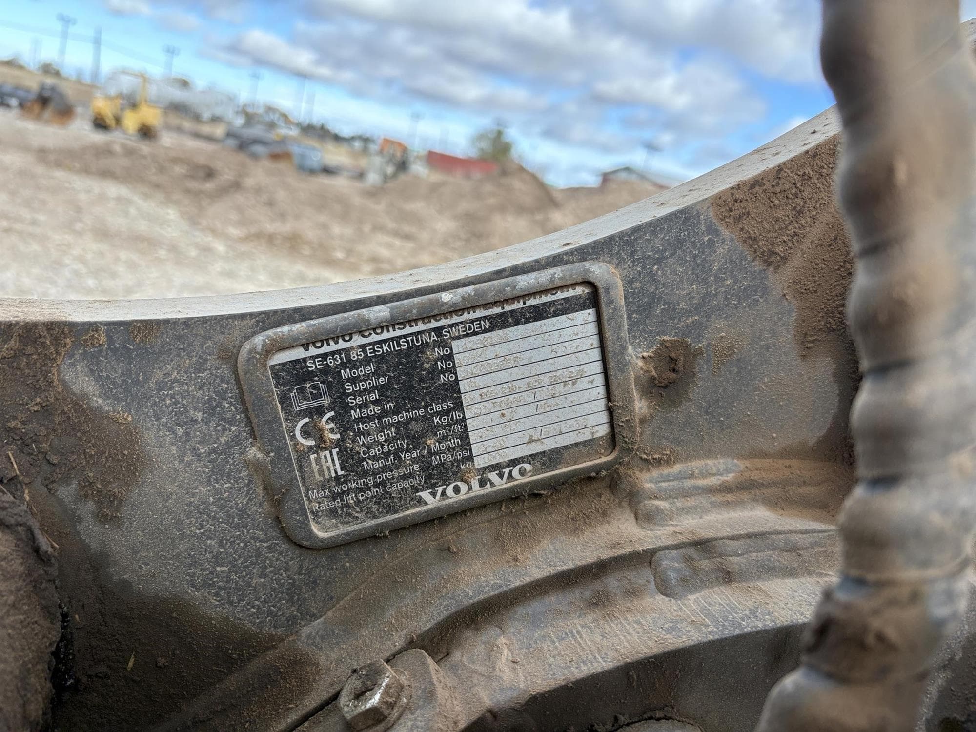 VOLVO EC230FL5 v1xcV6c.jpeg