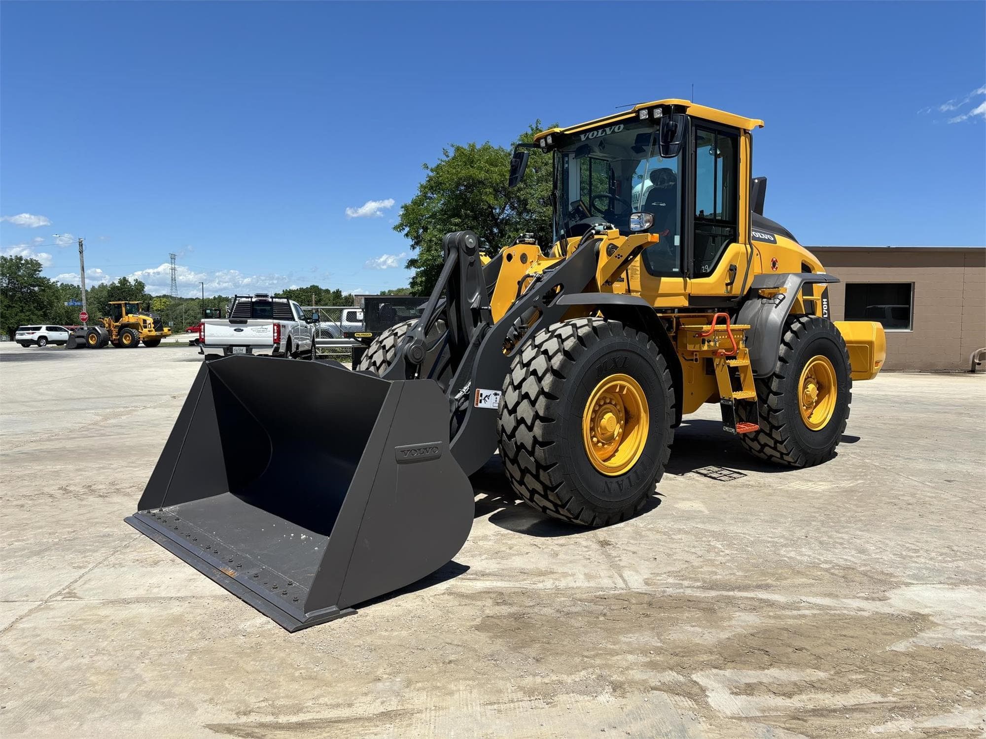 VOLVO L70H 06WTFxU.jpeg