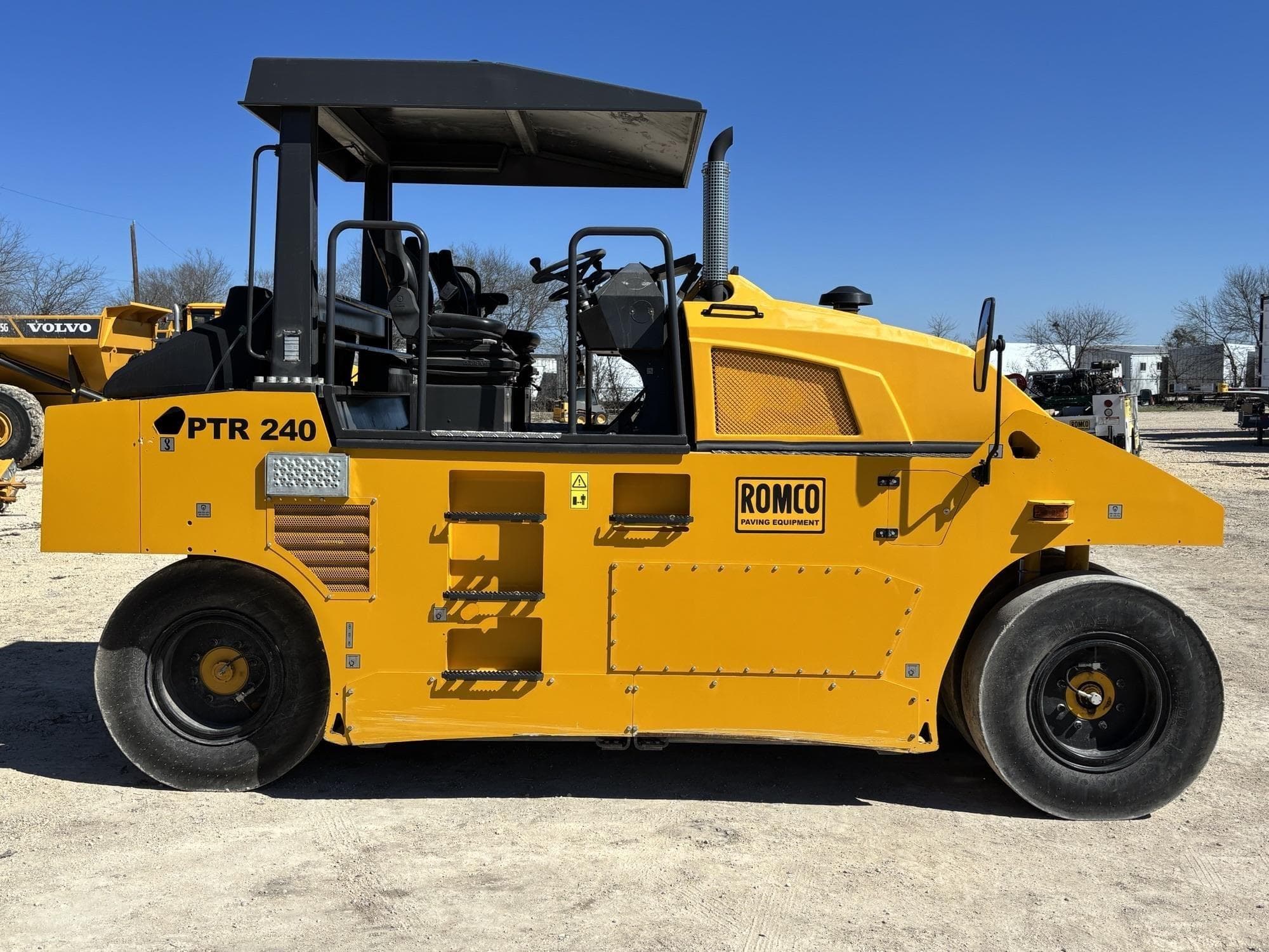 VOLVO PTR240 6pYnPlz.jpeg