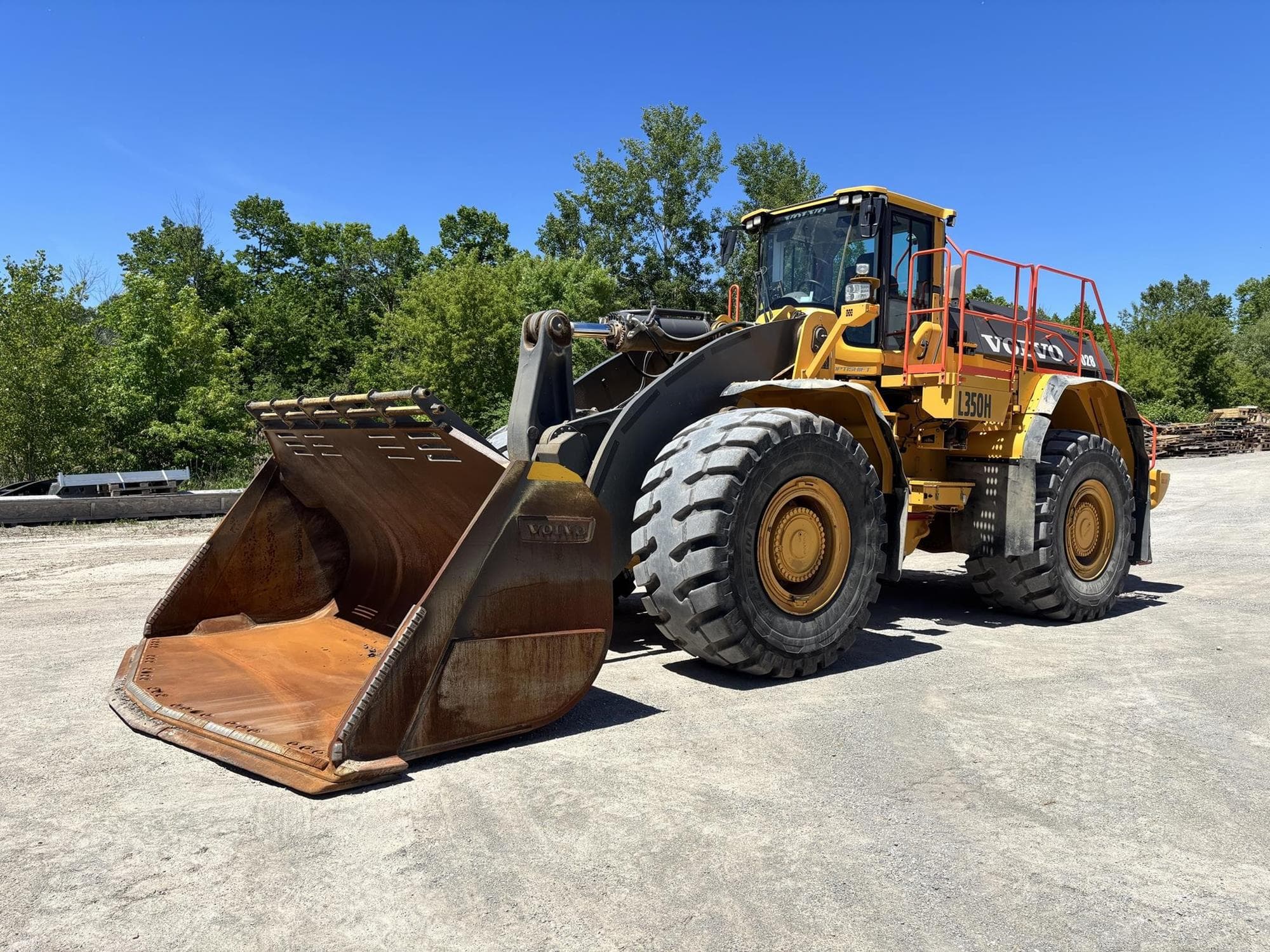 VOLVO L350H XV%2bJv.jpeg