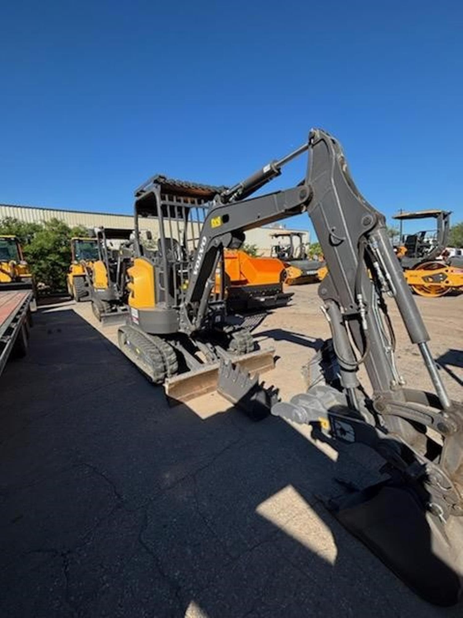 VOLVO ECR25D fNPMYL0.jpeg