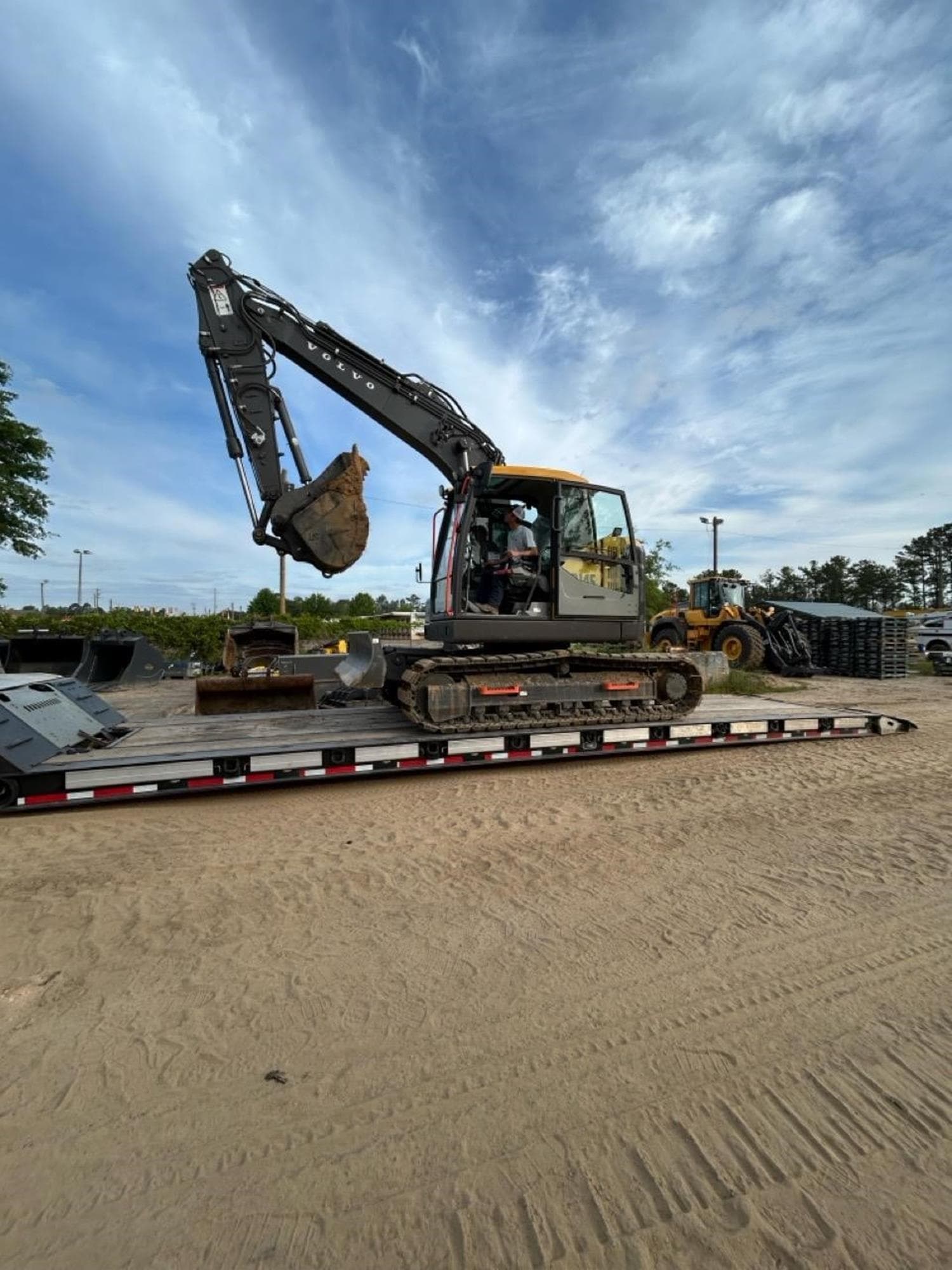 VOLVO ECR145 tSu1hRg.jpeg