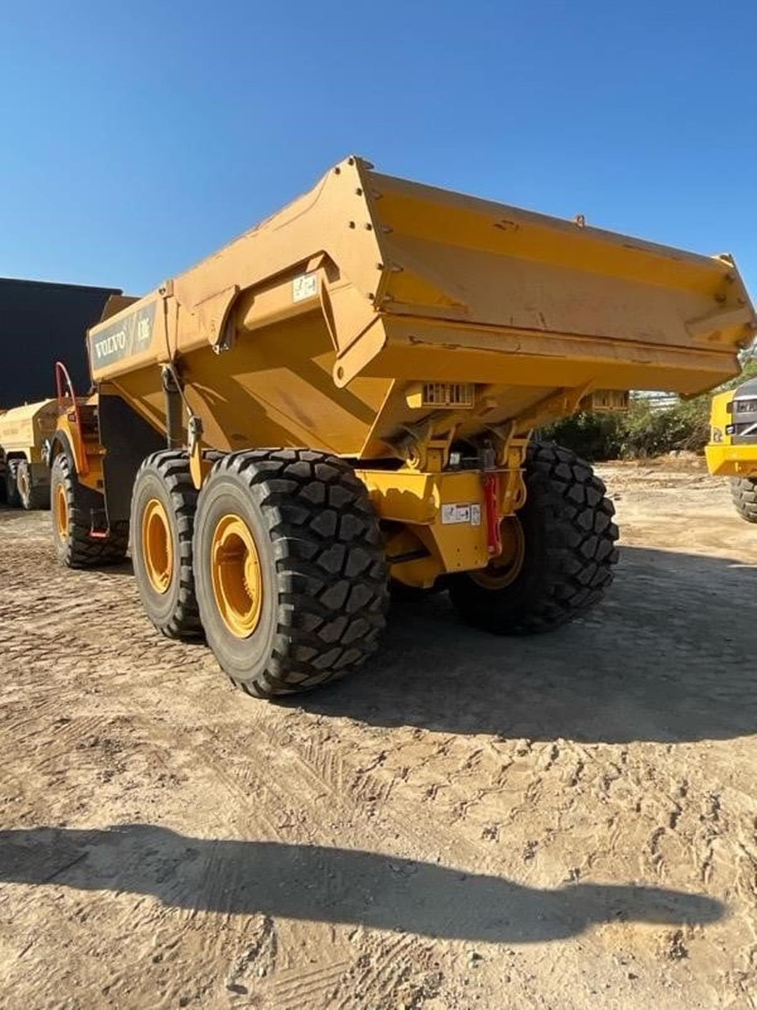 VOLVO A30G JTCXSXW.jpeg
