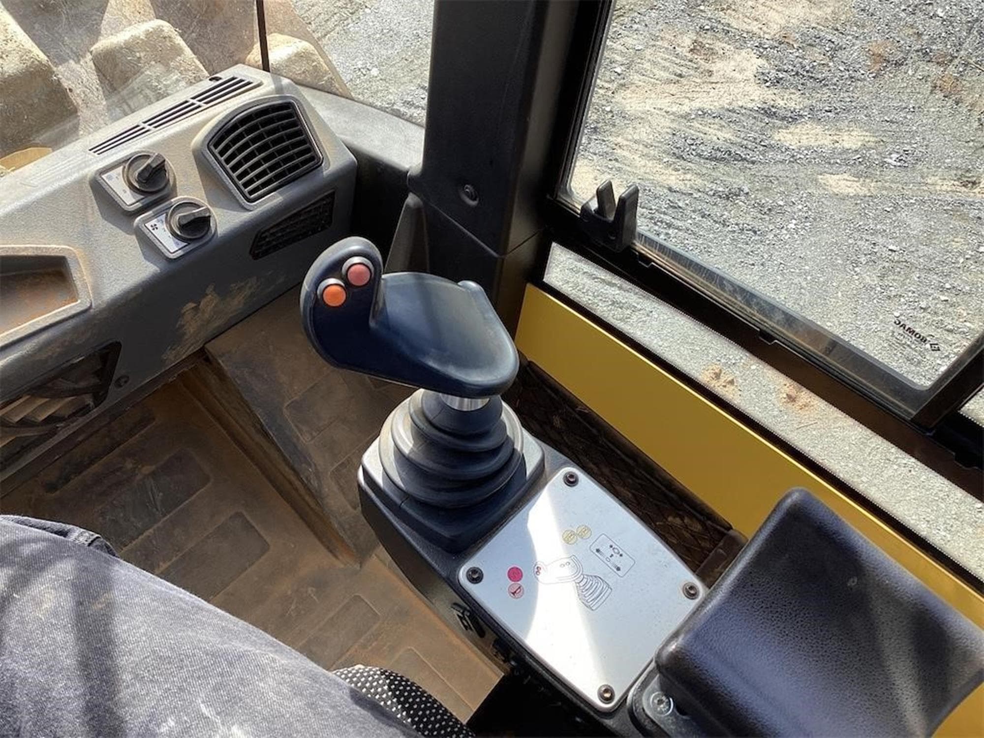 BOMAG BW211PDH-5 f4r4BJL.jpeg