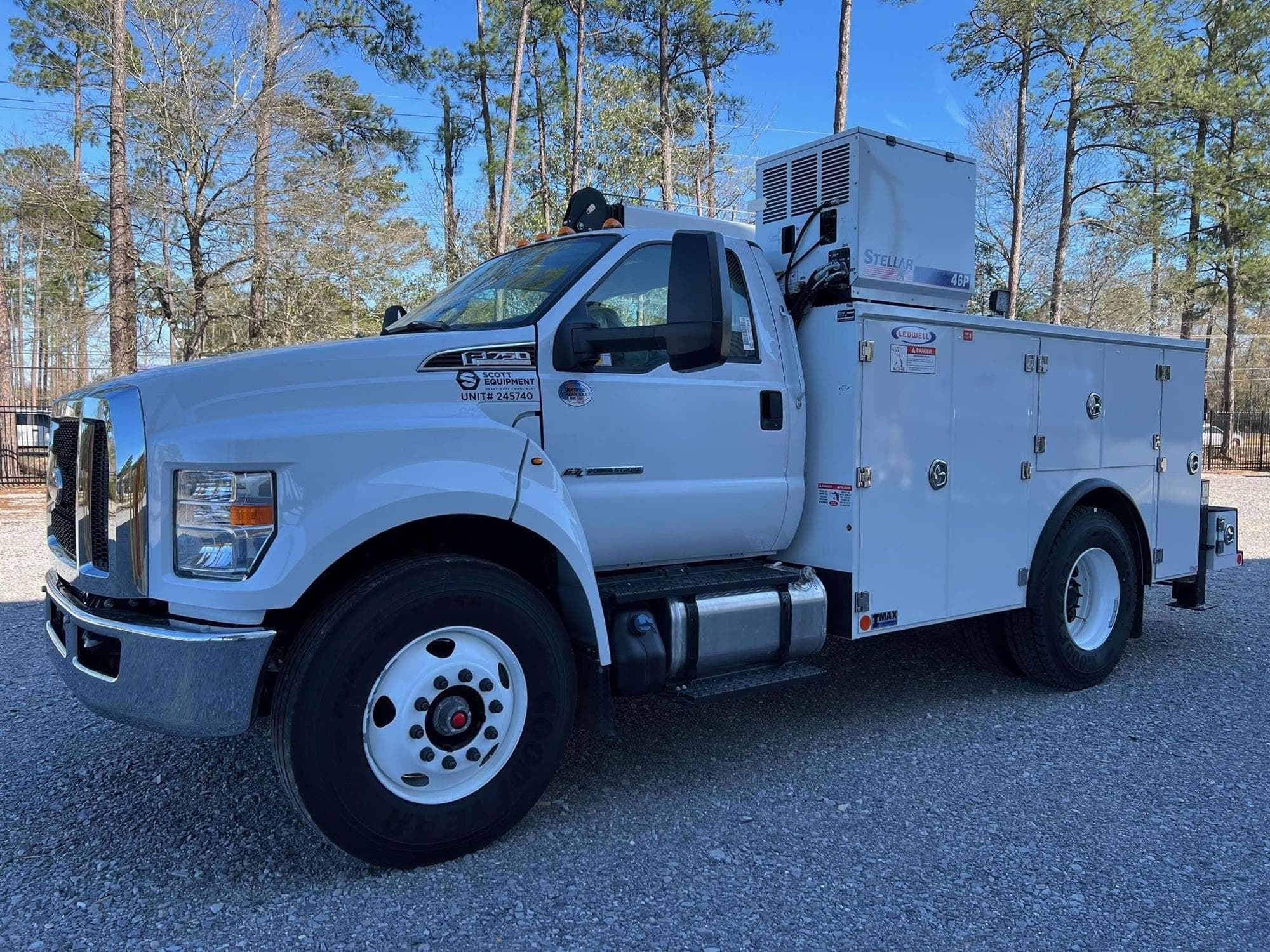 FORD F750 SD atB97Z0.jpeg