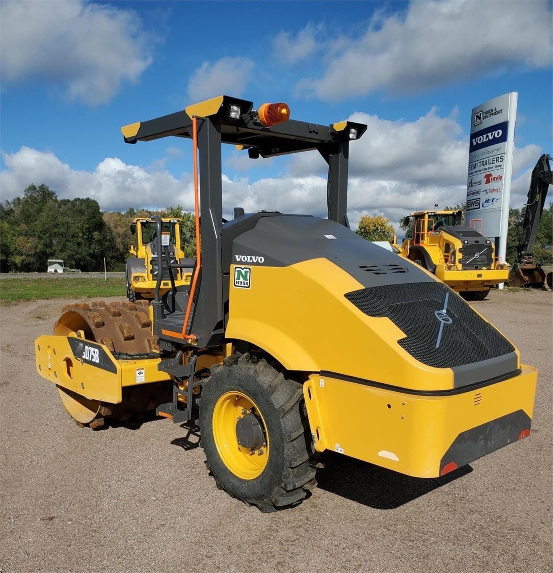 VOLVO SD75B wGWkJnH.jpeg