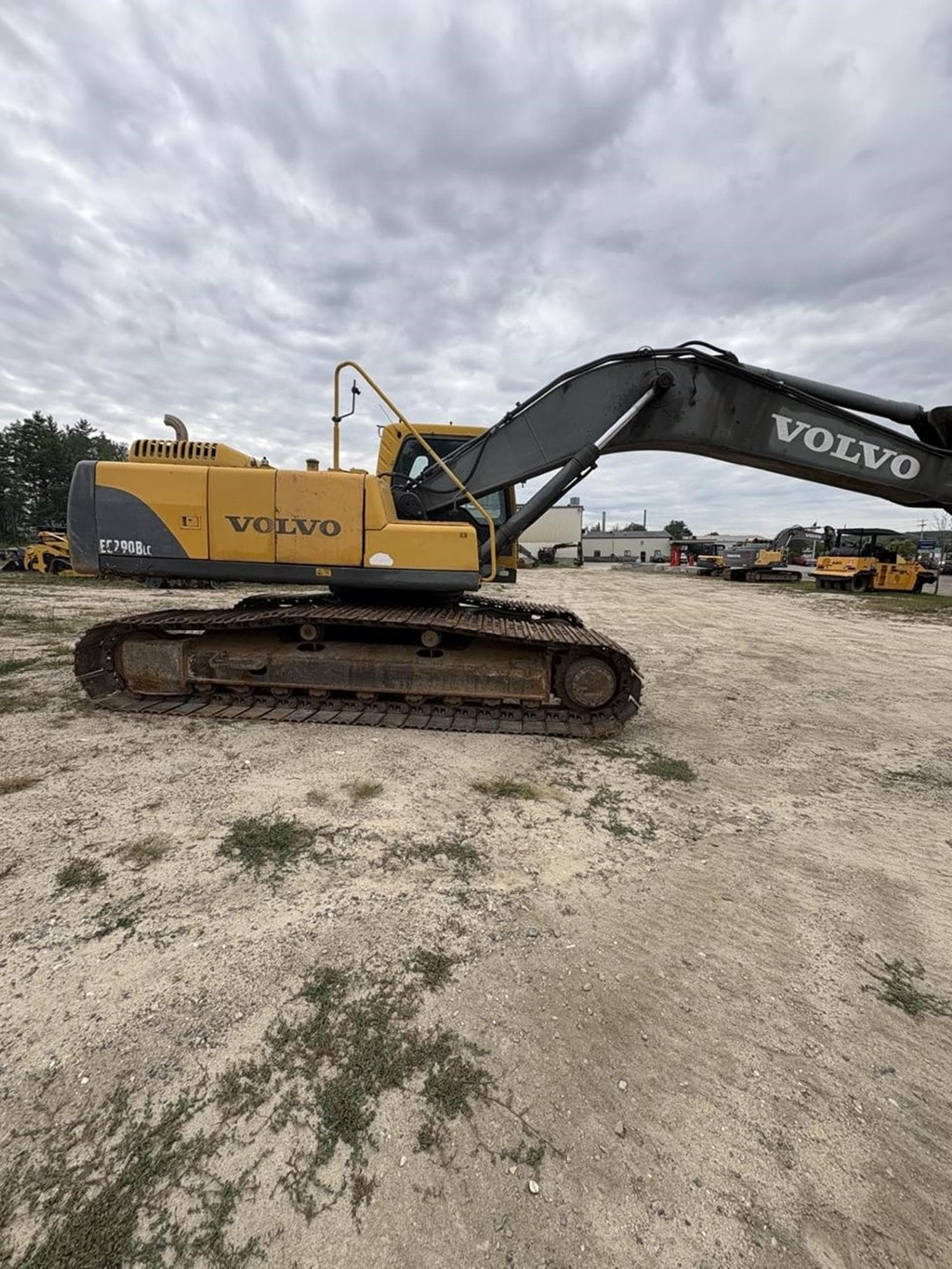 VOLVO EC290B LC VH7W71c.jpeg