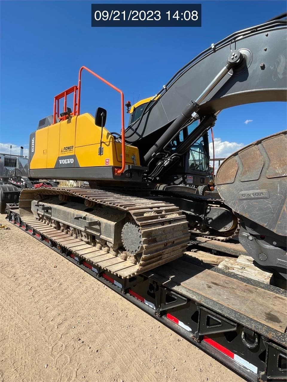 VOLVO EC220EL b6yIKPF.jpeg