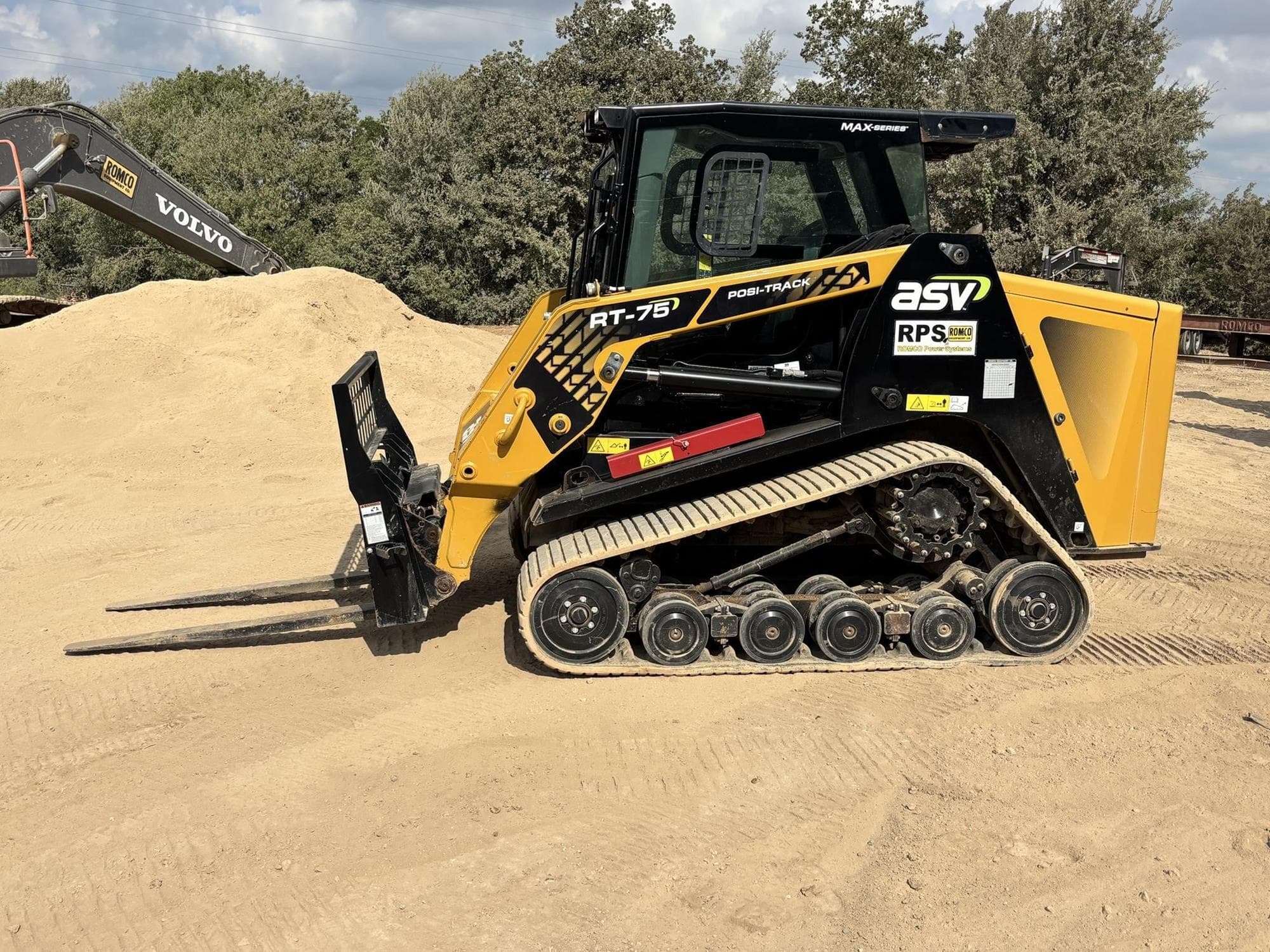 ASV POSI-TRACK RT75 BGWvrwf.jpeg