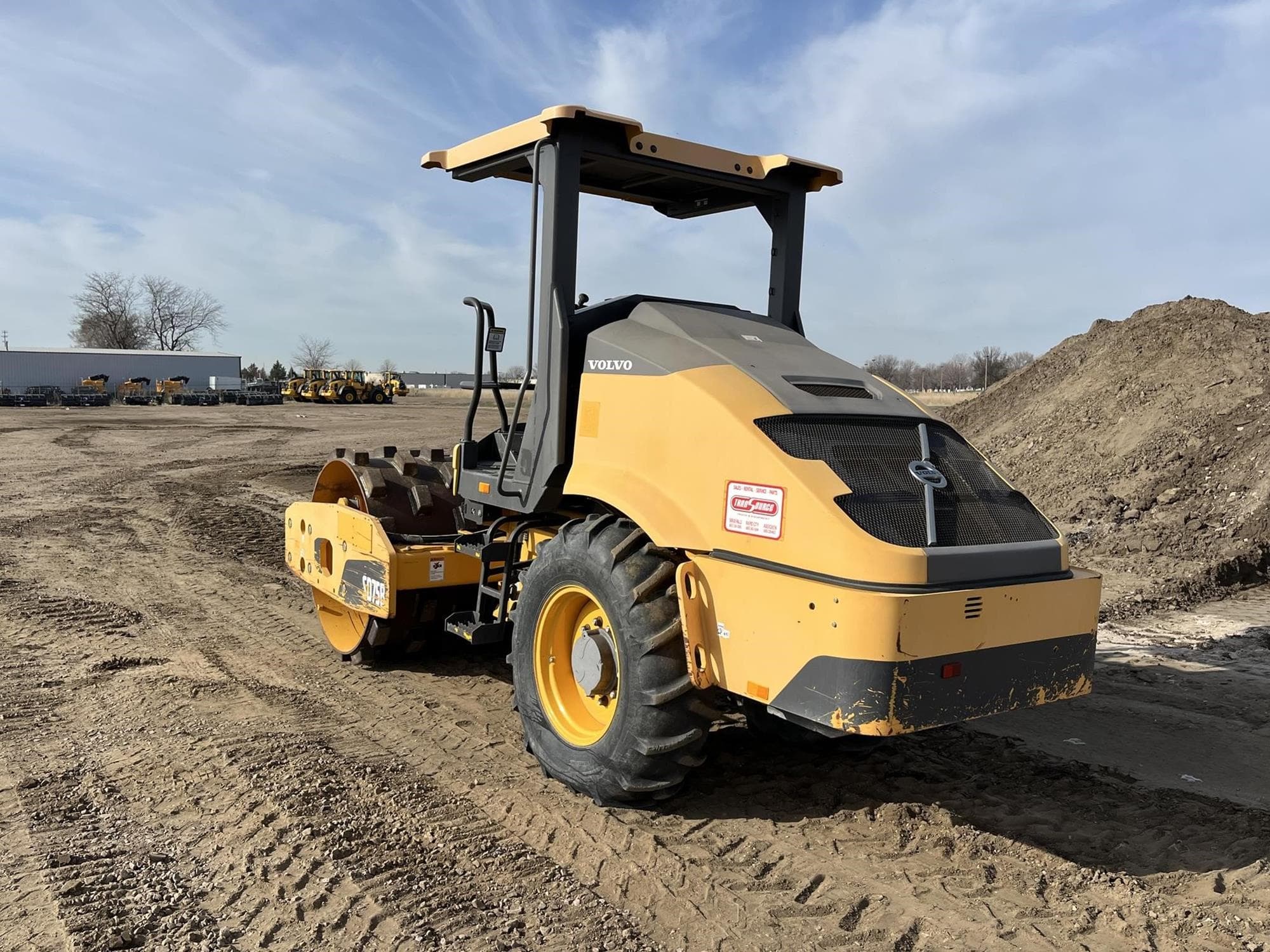 VOLVO SD75B OcVUSyt.jpeg