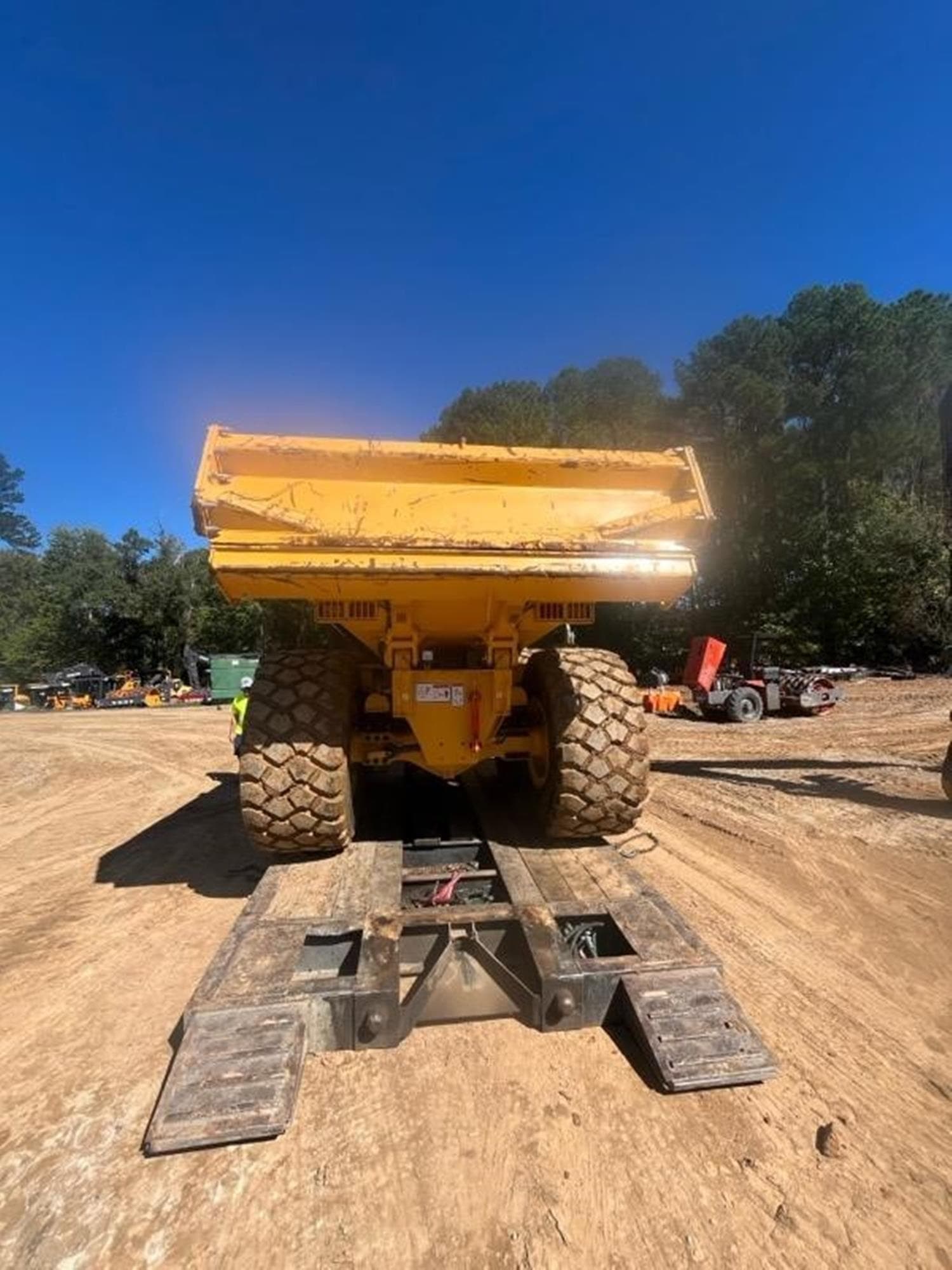 VOLVO A25G VryqZNT.jpeg