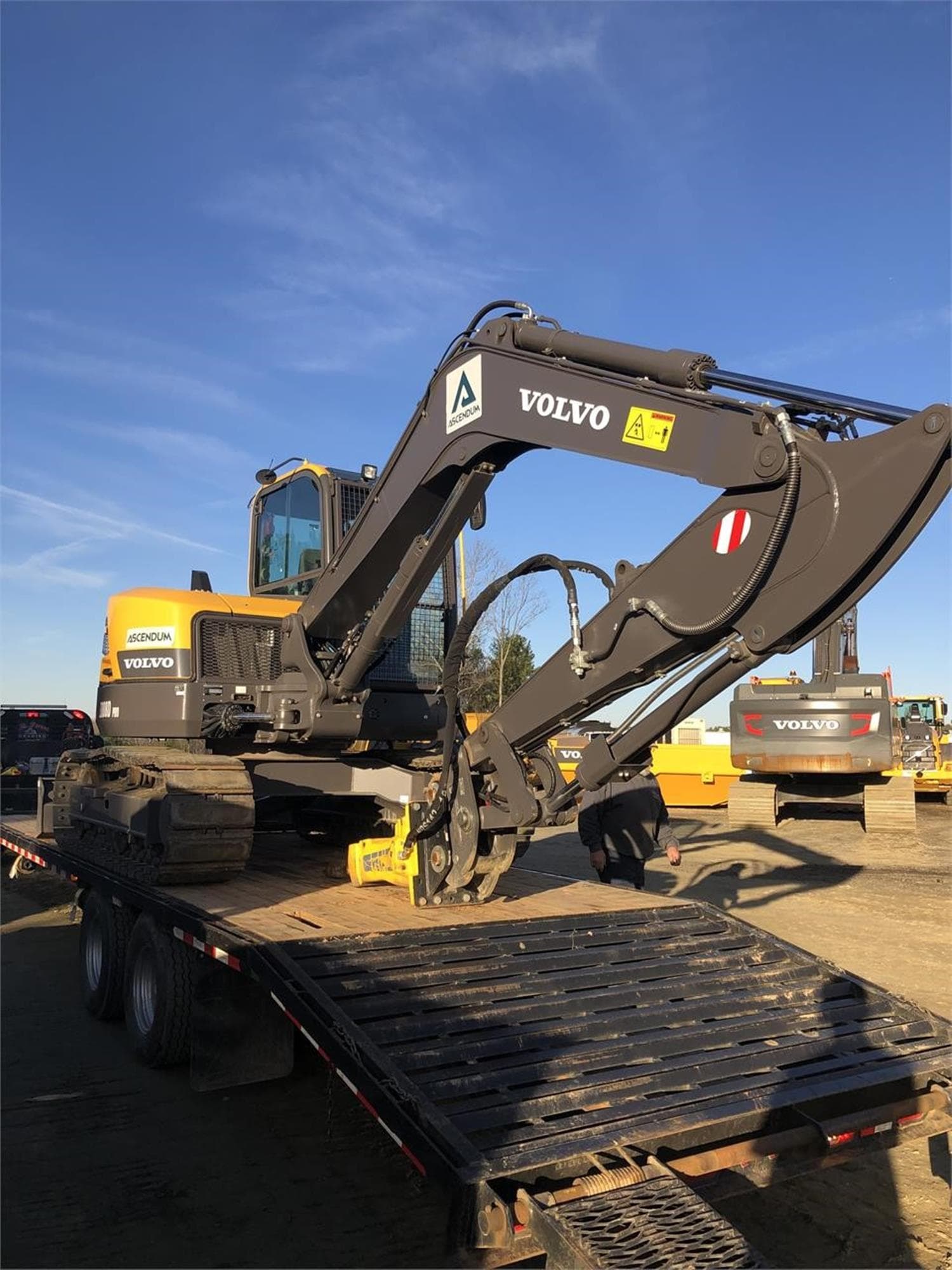 VOLVO ECR88D mLU4Nsp.jpeg