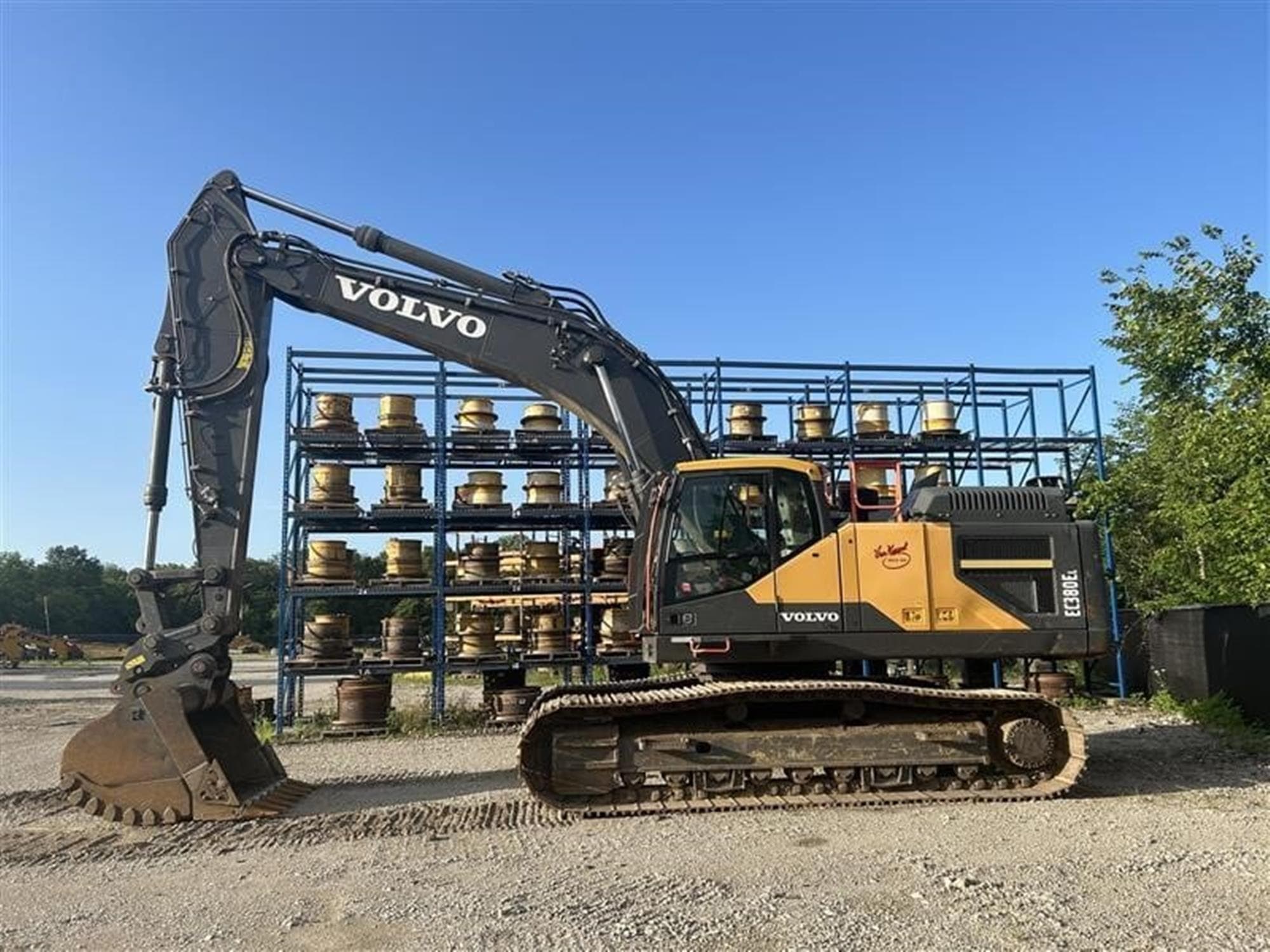 VOLVO EC380EL RkZ2WjA.jpeg